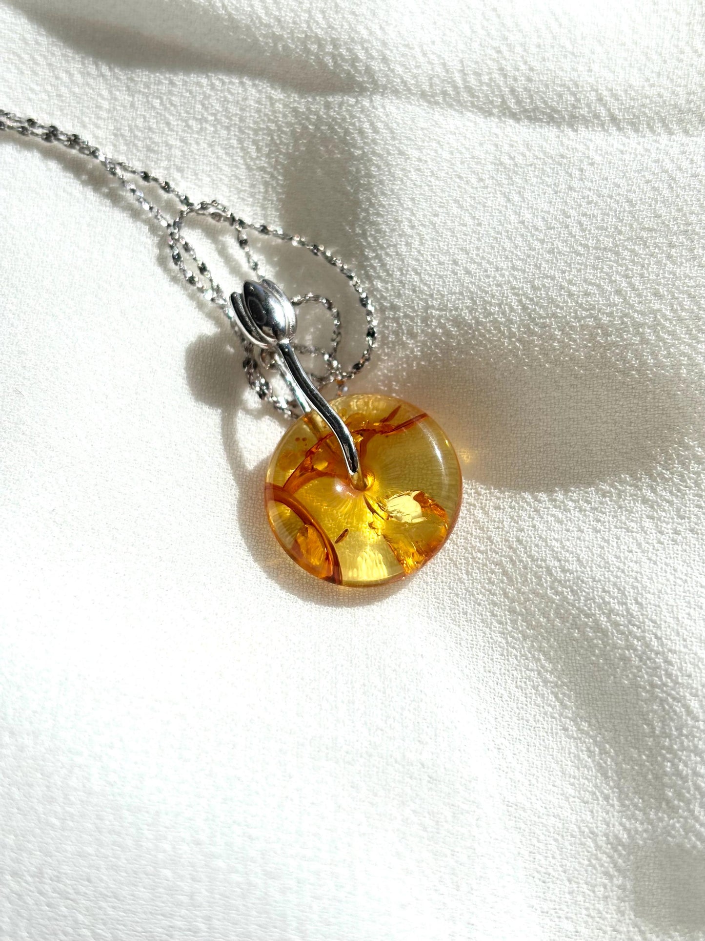 Golden Glow Float Flowers Amber Pendant Necklace - Minimalist Sterling Silver, 45cm