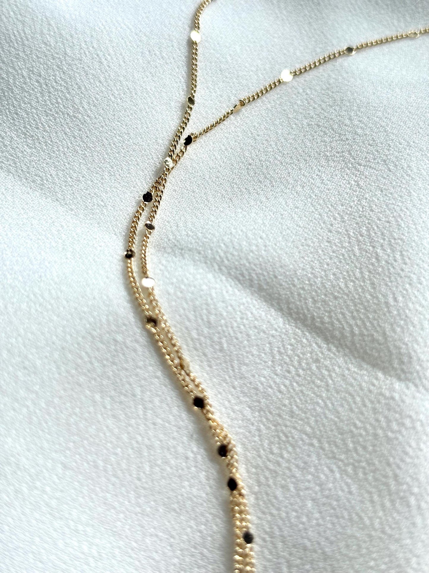 Elegant Gold-Plated Freshwater Pearl Necklace – Unique Pendant with Delicate Chain