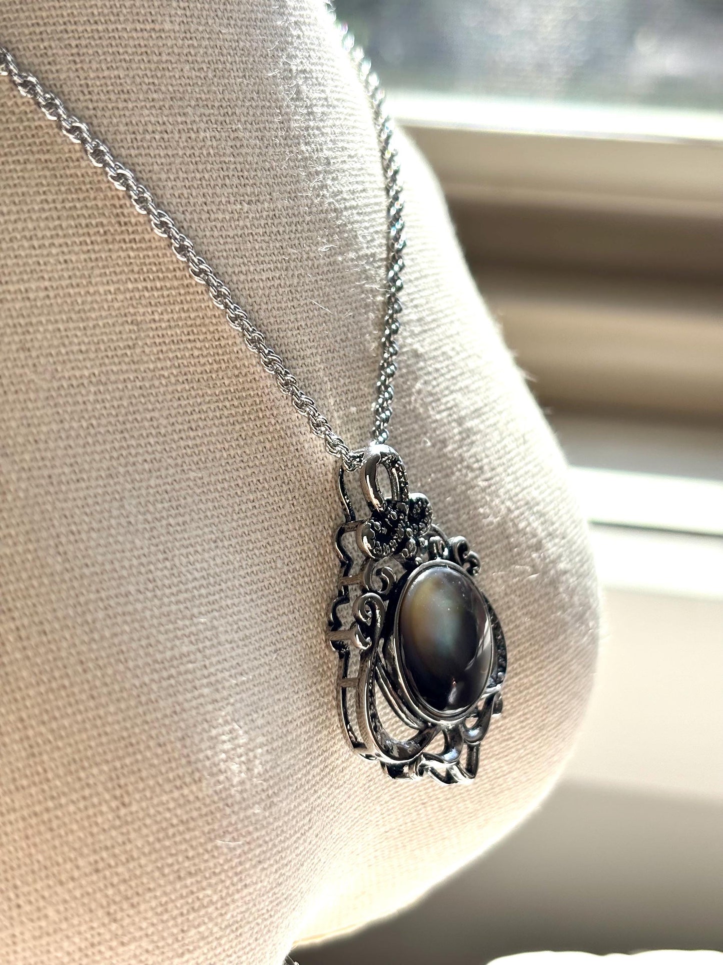 Your Majesty Black Mother of Pearl Necklace - Statement Pendant, 50cm Chain