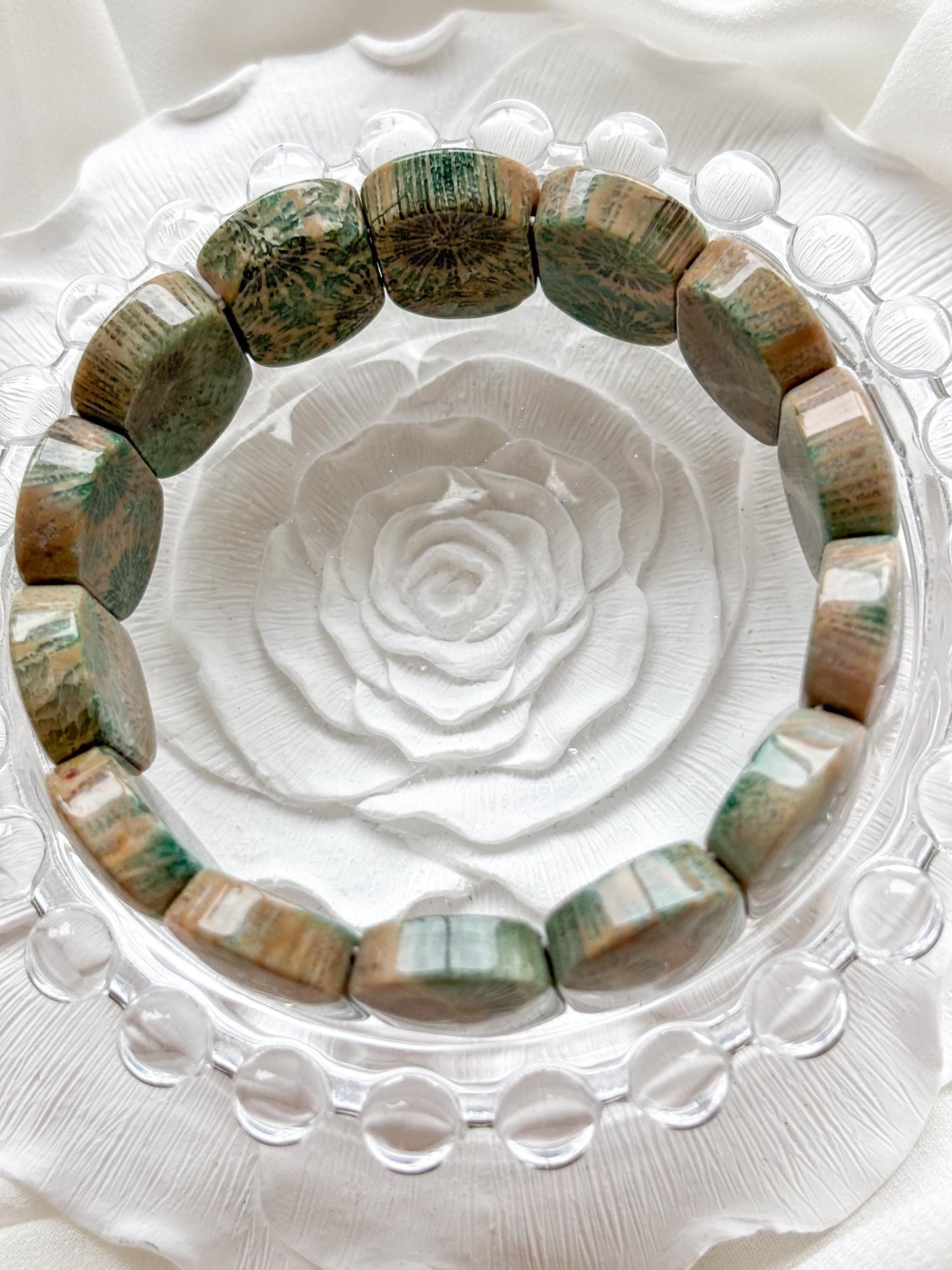 Amazon Canopy – Fossil Coral Daisy Bracelet