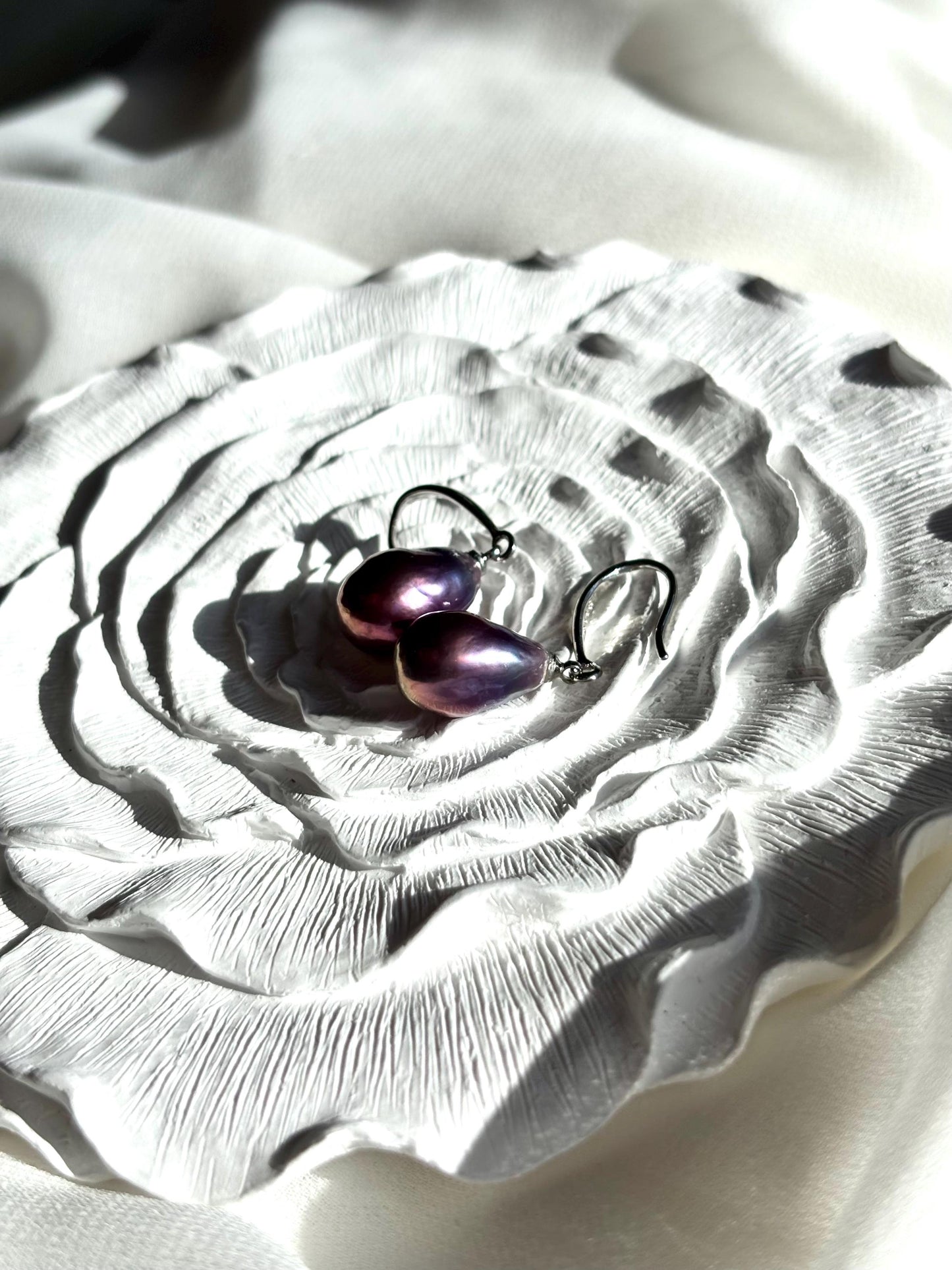 Twilight Plum Pearl Earrings – 925 Sterling Silver Elegance B