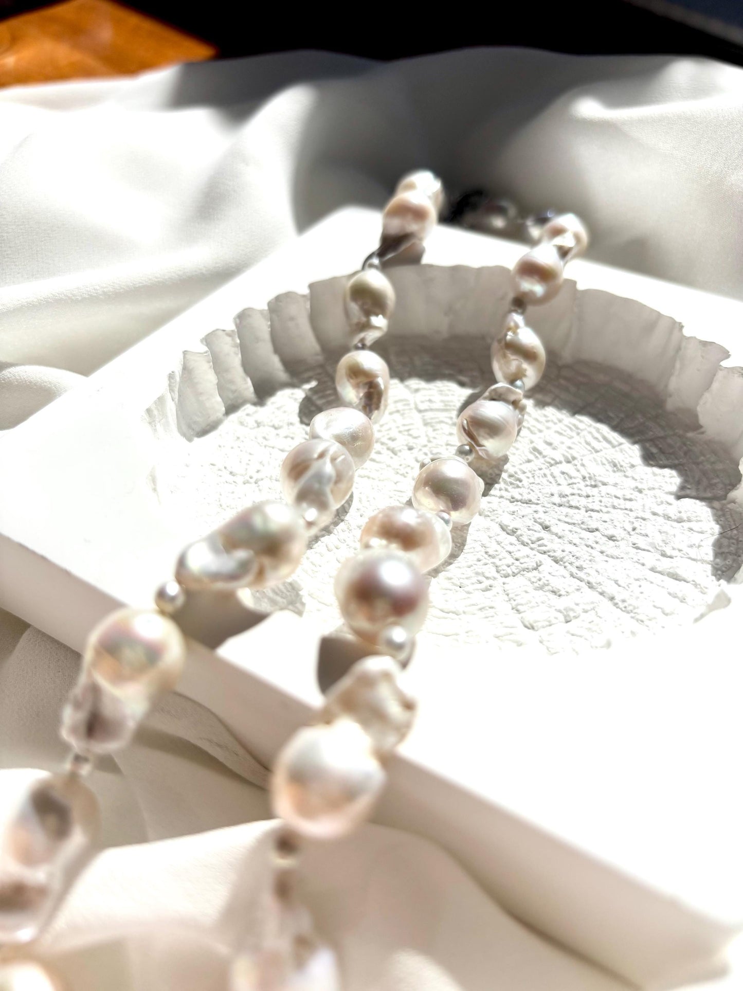 Mystic Ocean Tides – White Baroque Fish-Tail Pearl Necklace 925 Sterling Silver ( AA+ Luster )