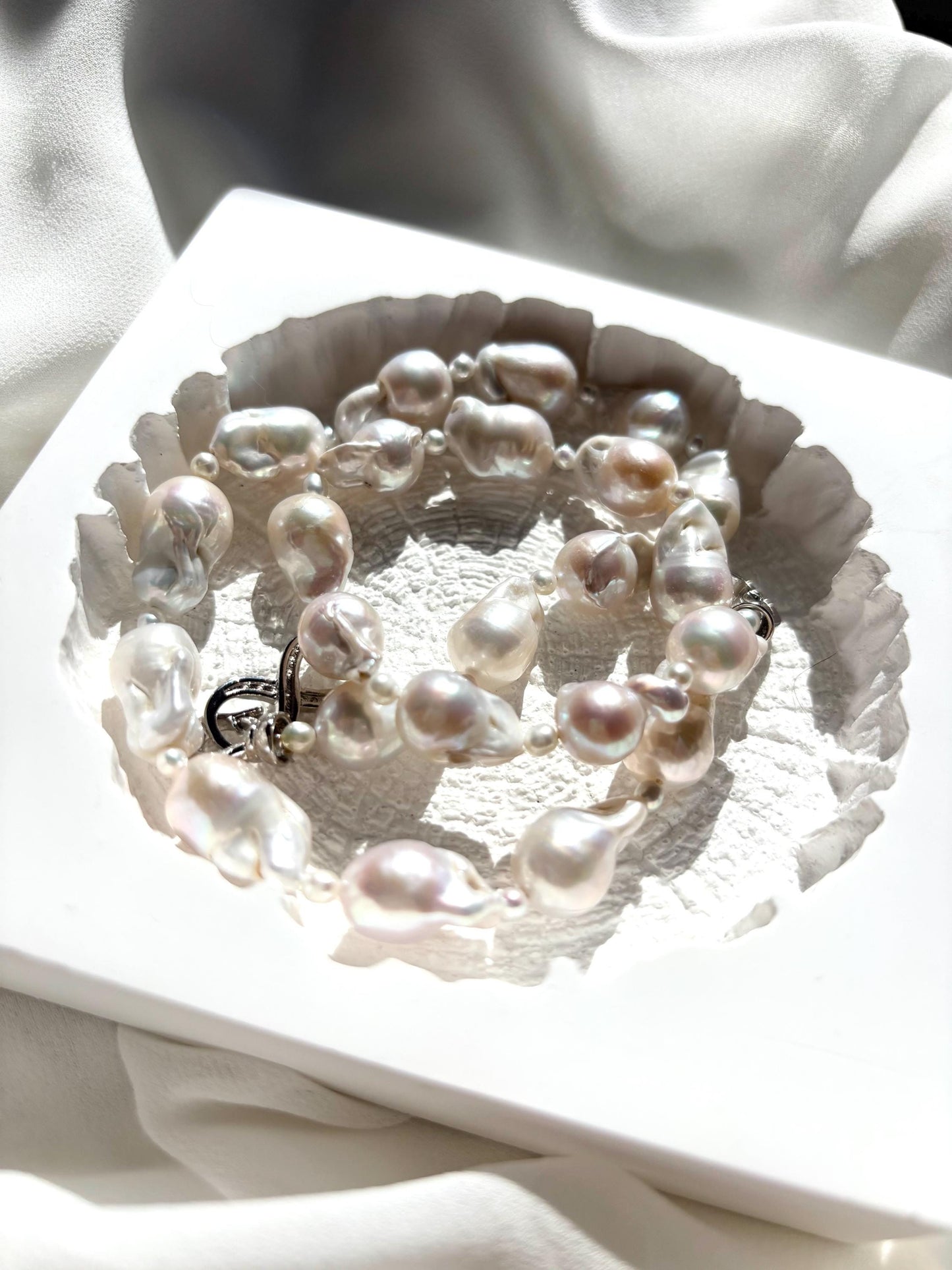 Mystic Ocean Tides – White Baroque Fish-Tail Pearl Necklace 925 Sterling Silver ( AA+ Luster )