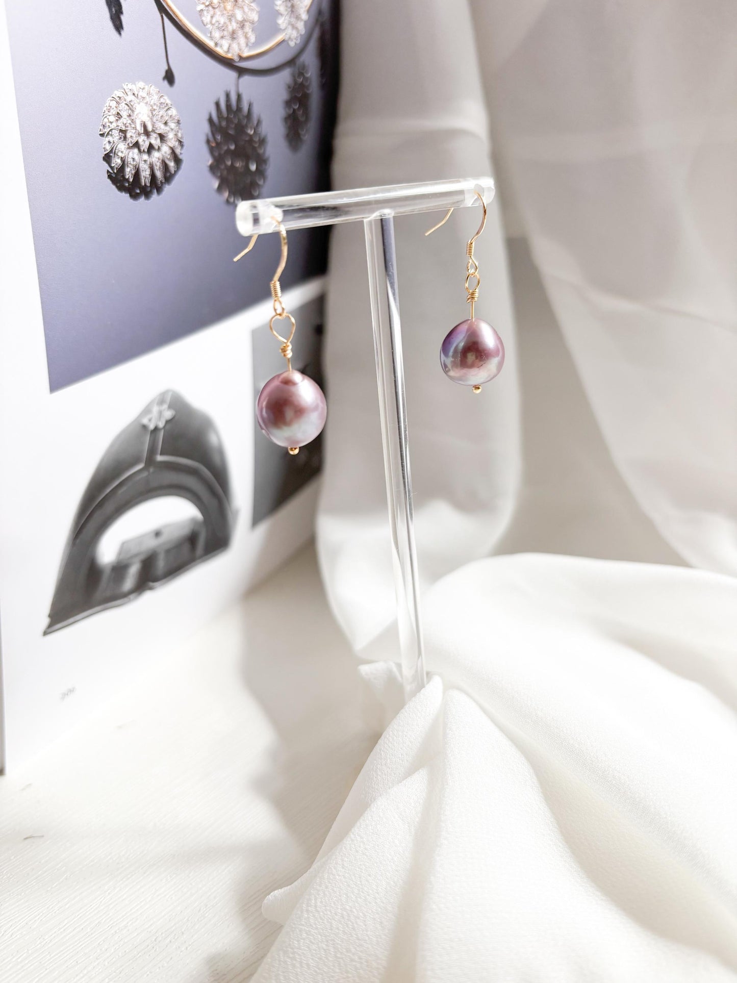 Blueberry Bubble Gum – Gold-Plated Edison Pearl Dangling Earrings