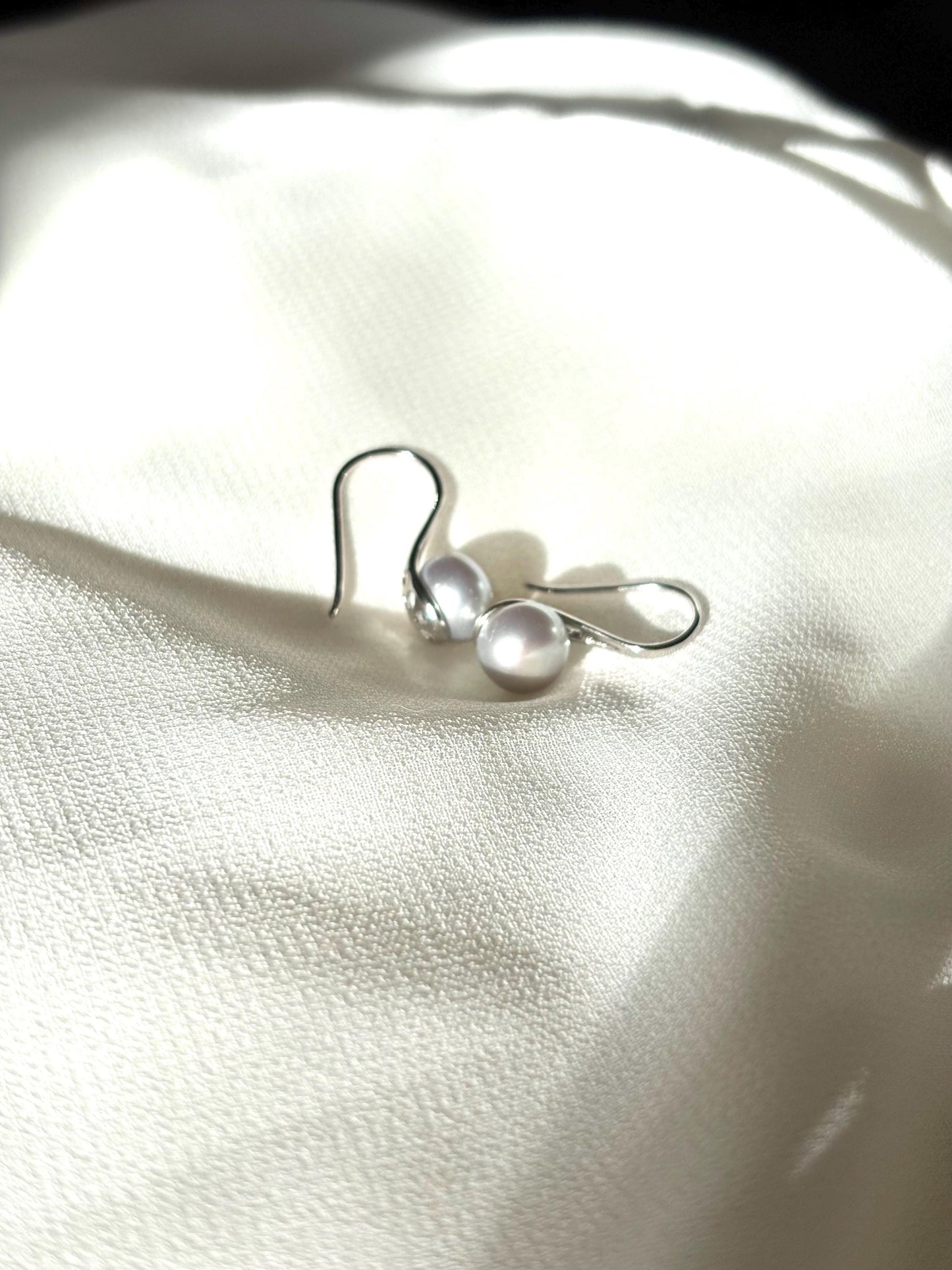 Grey Freshwater Pearl High Heel Earrings – 925 Sterling Silver