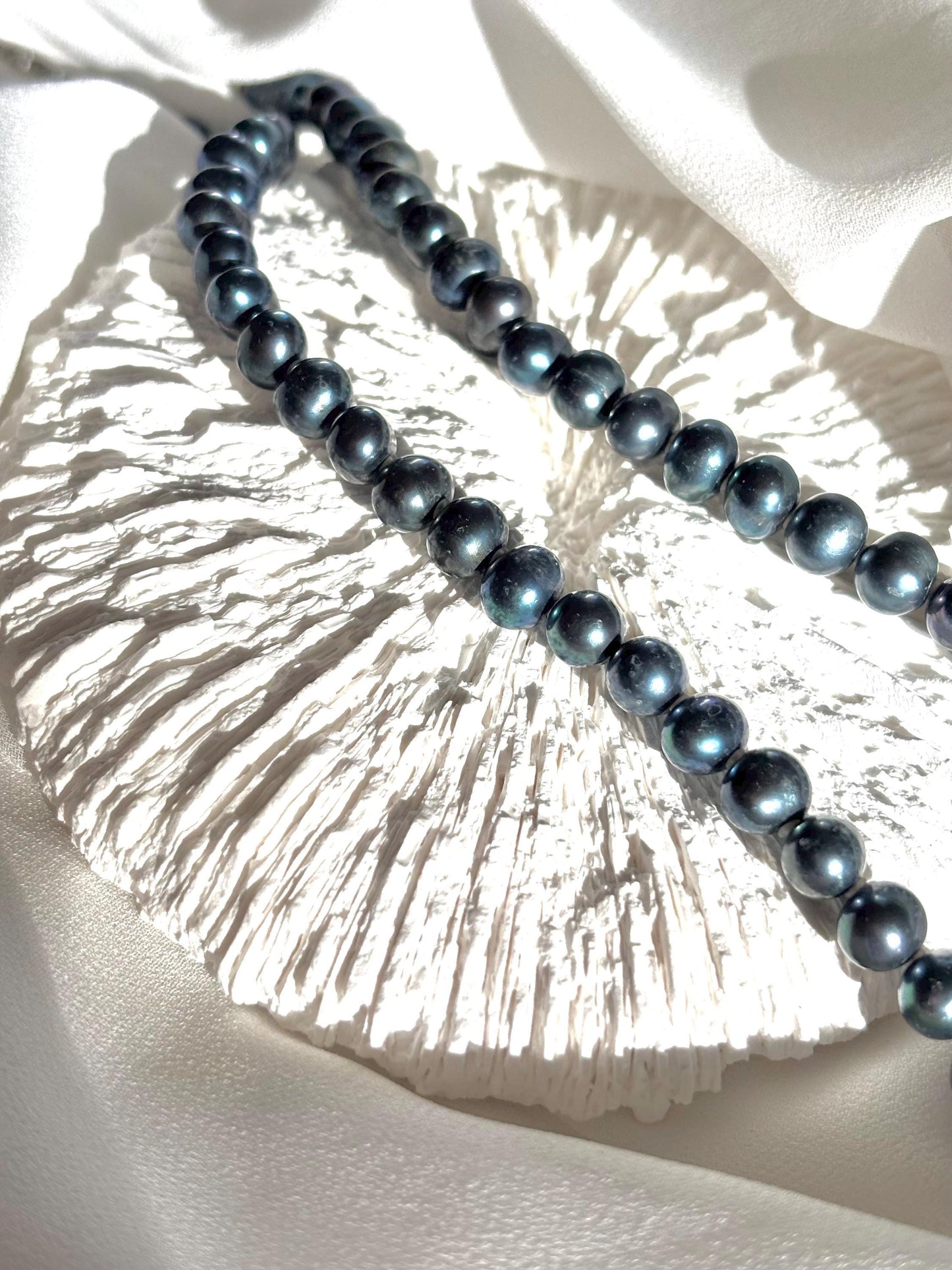 Dark funky blue city girl stylish natural pearls necklace (AA luster)