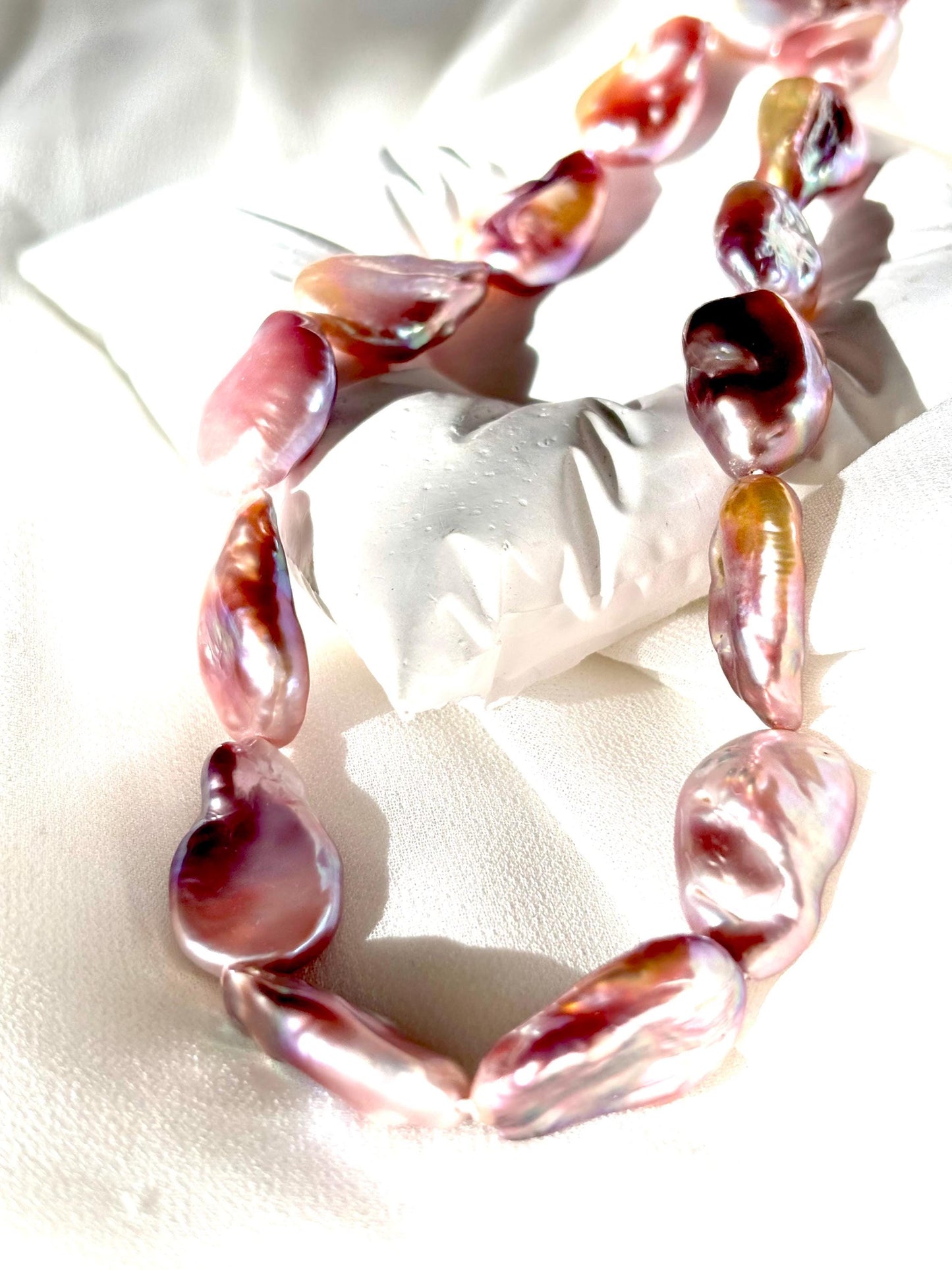 Aurora Drizzle – Iridescent Baroque Pearl Necklace