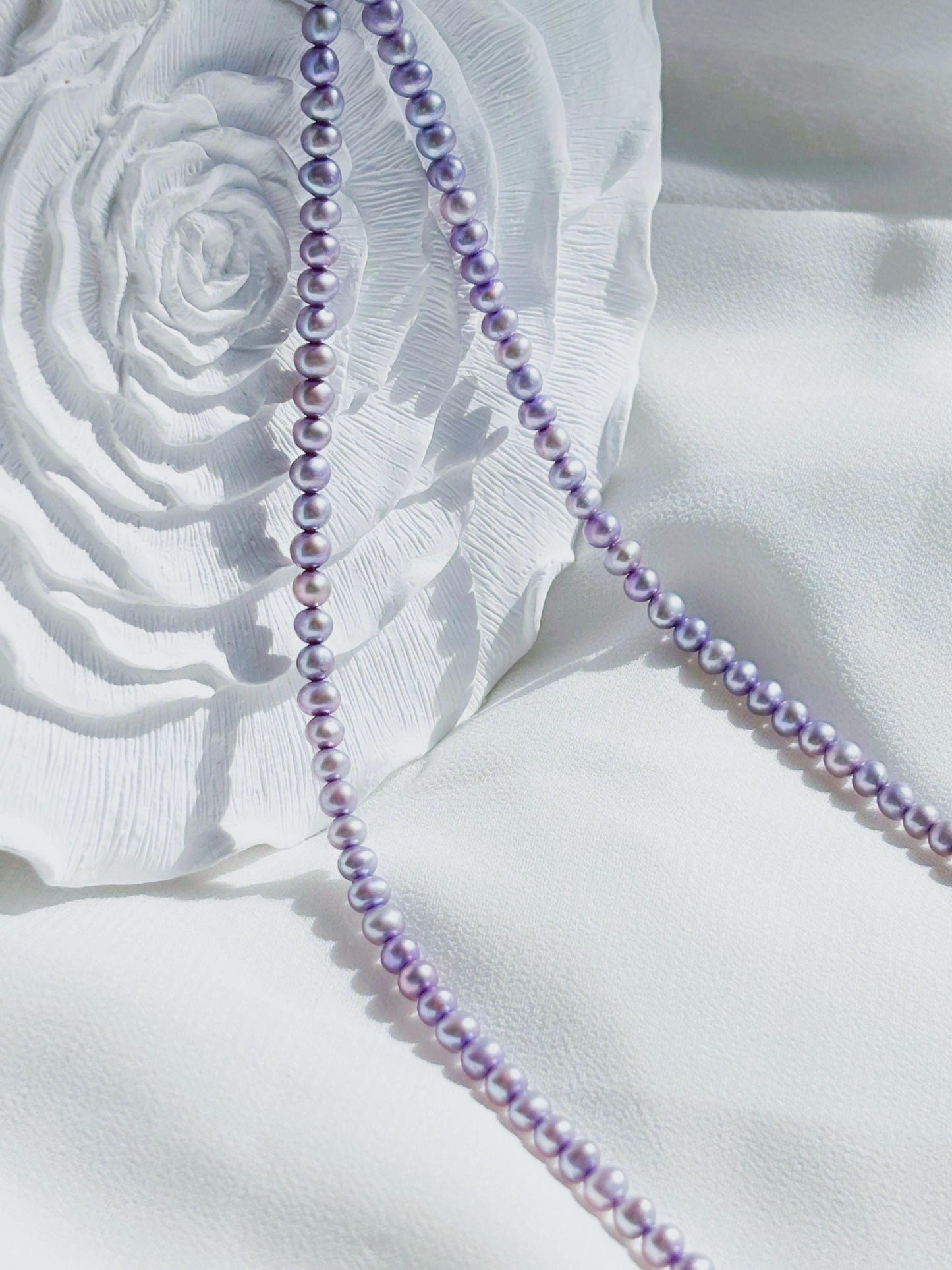 Wisteria Bloom – Indigo Haze Pearl Necklace