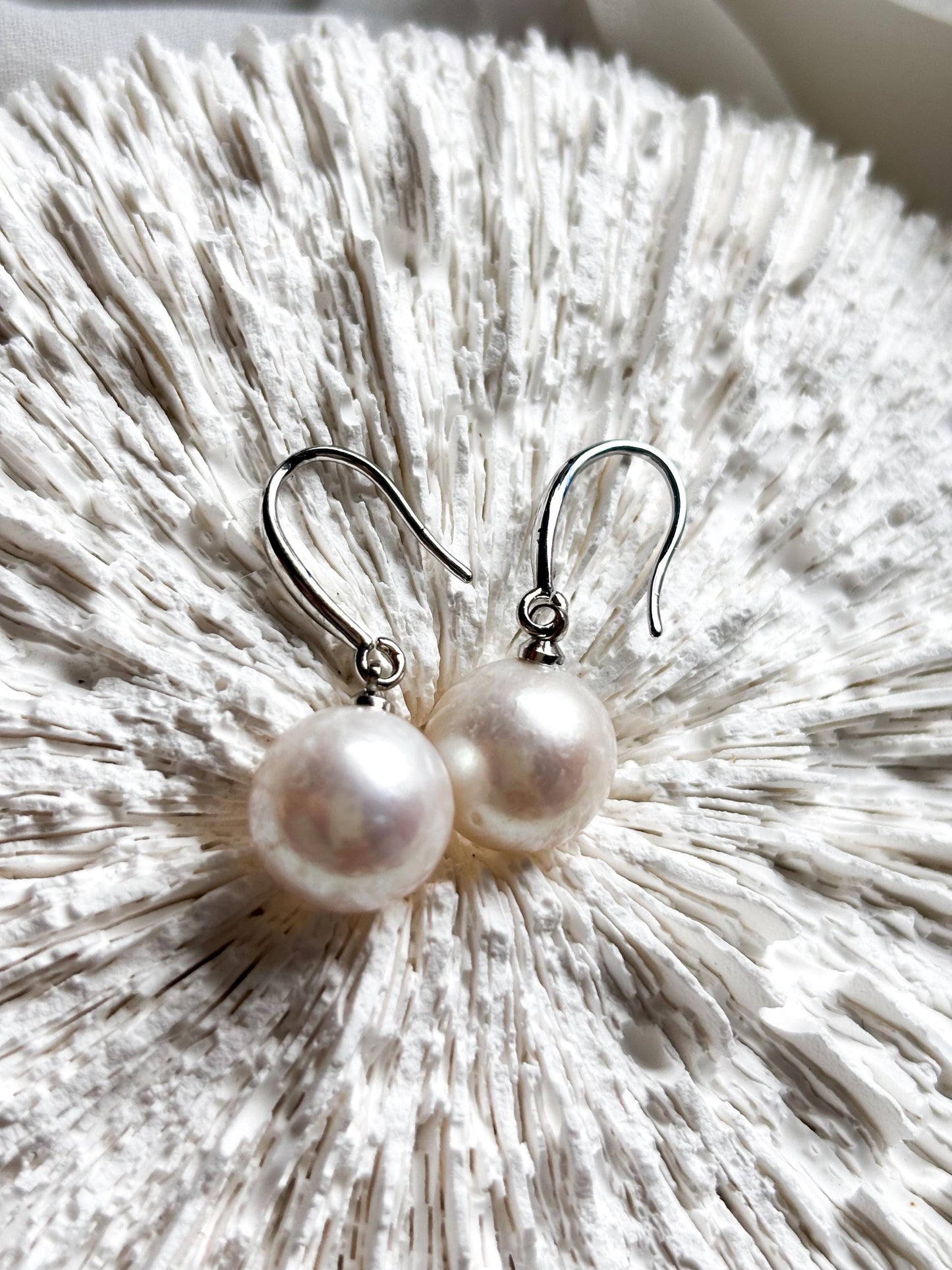 Luna Grace – 11mm White Pearl Drop Earrings