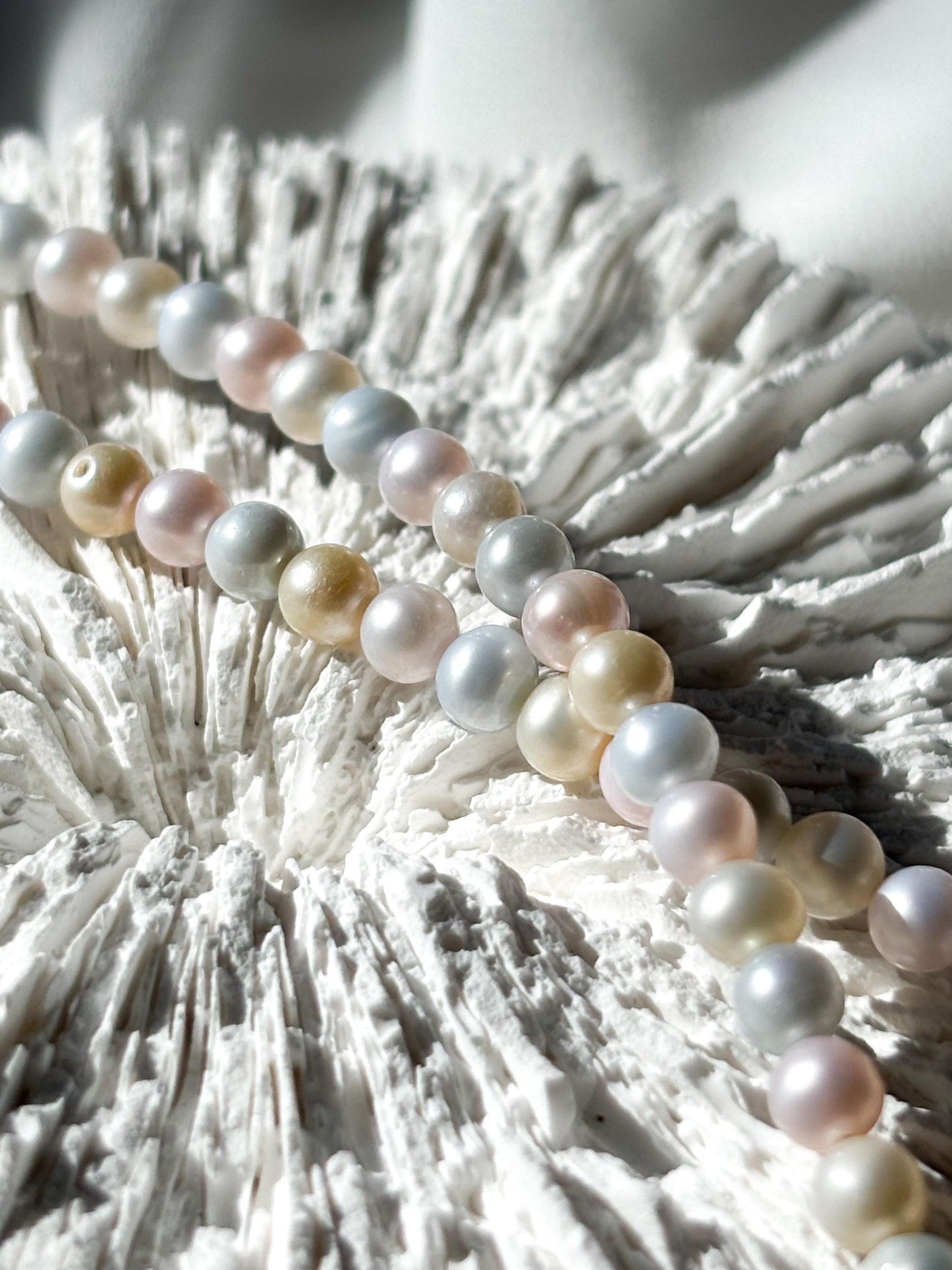 Macaron Bliss – Pastel Freshwater Pearl Y-Chain Necklace