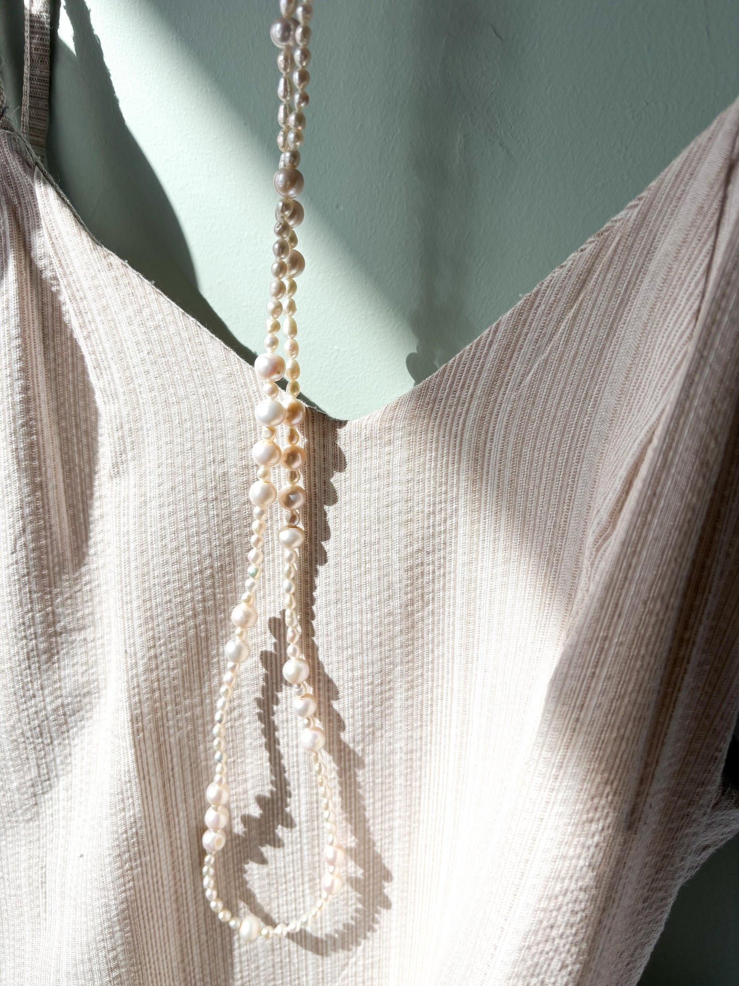 Moonlit Drift – Teardrop & Irregular Round Pearl Necklace