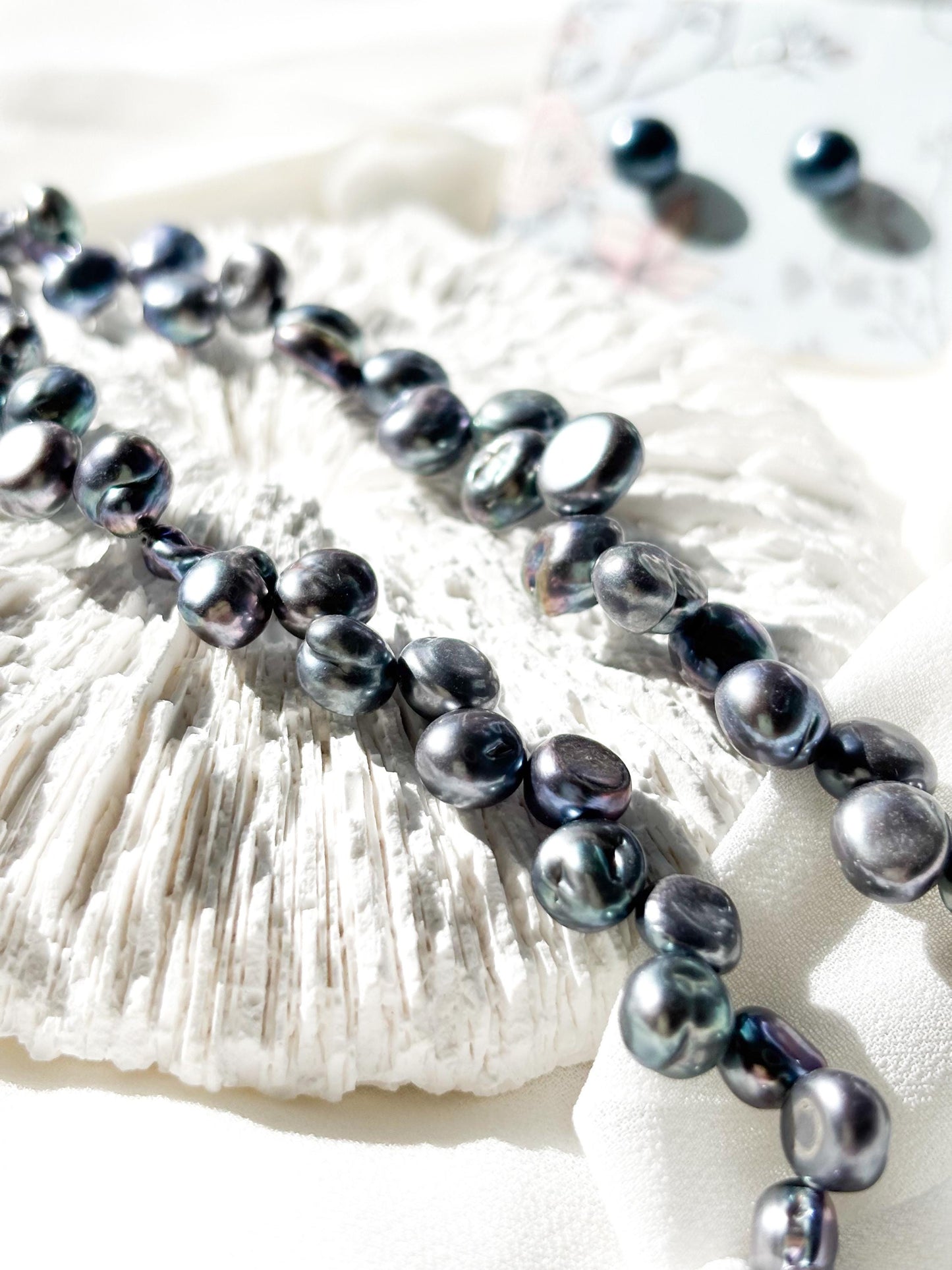 Storm Tide – Irregular Baroque Pearl Necklace
