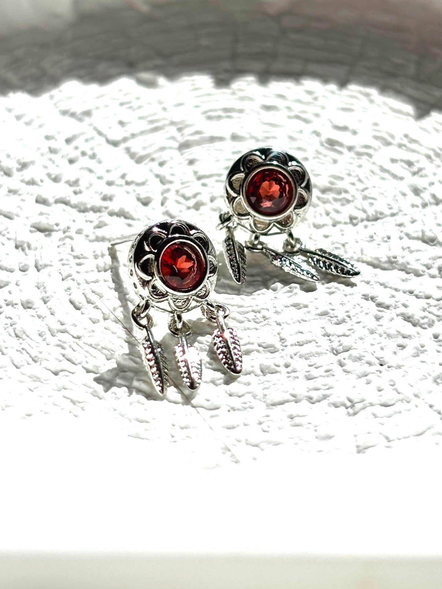 Dream of Fire – Garnet Dream Catcher Stud Earrings