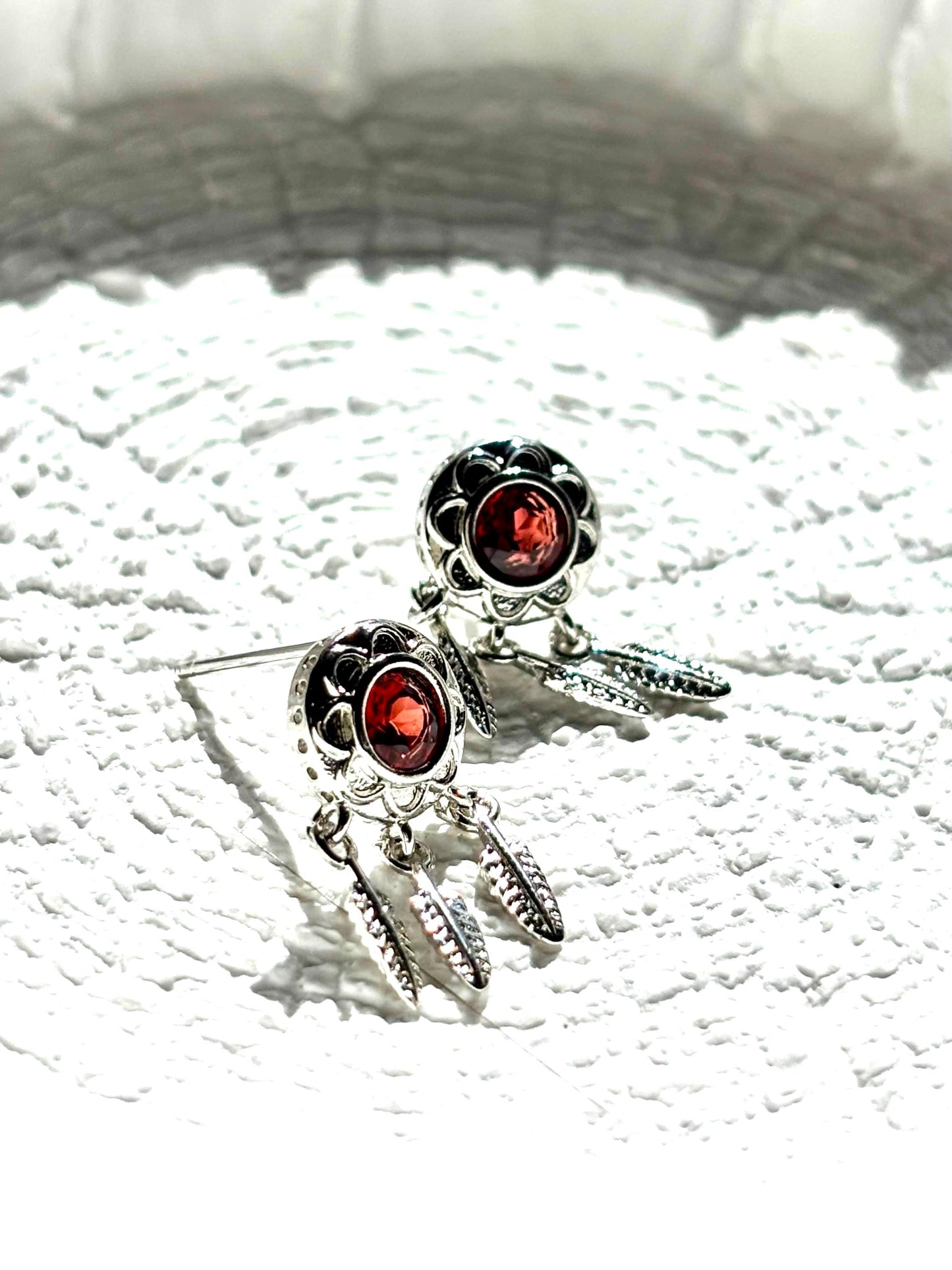 Dream of Fire – Garnet Dream Catcher Stud Earrings