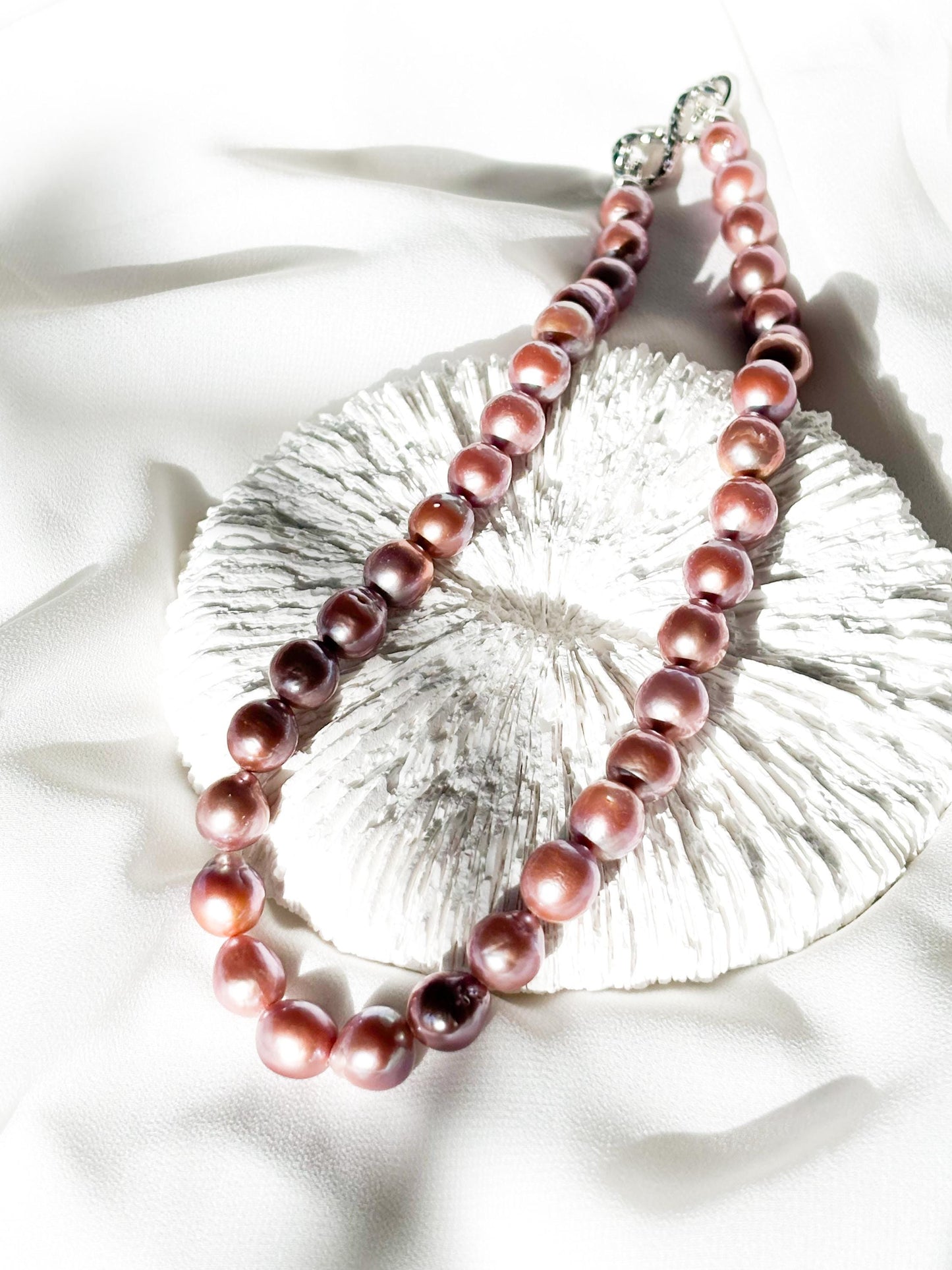 Cocoa Strawberry – Purple Sunset Edison Pearl Necklace