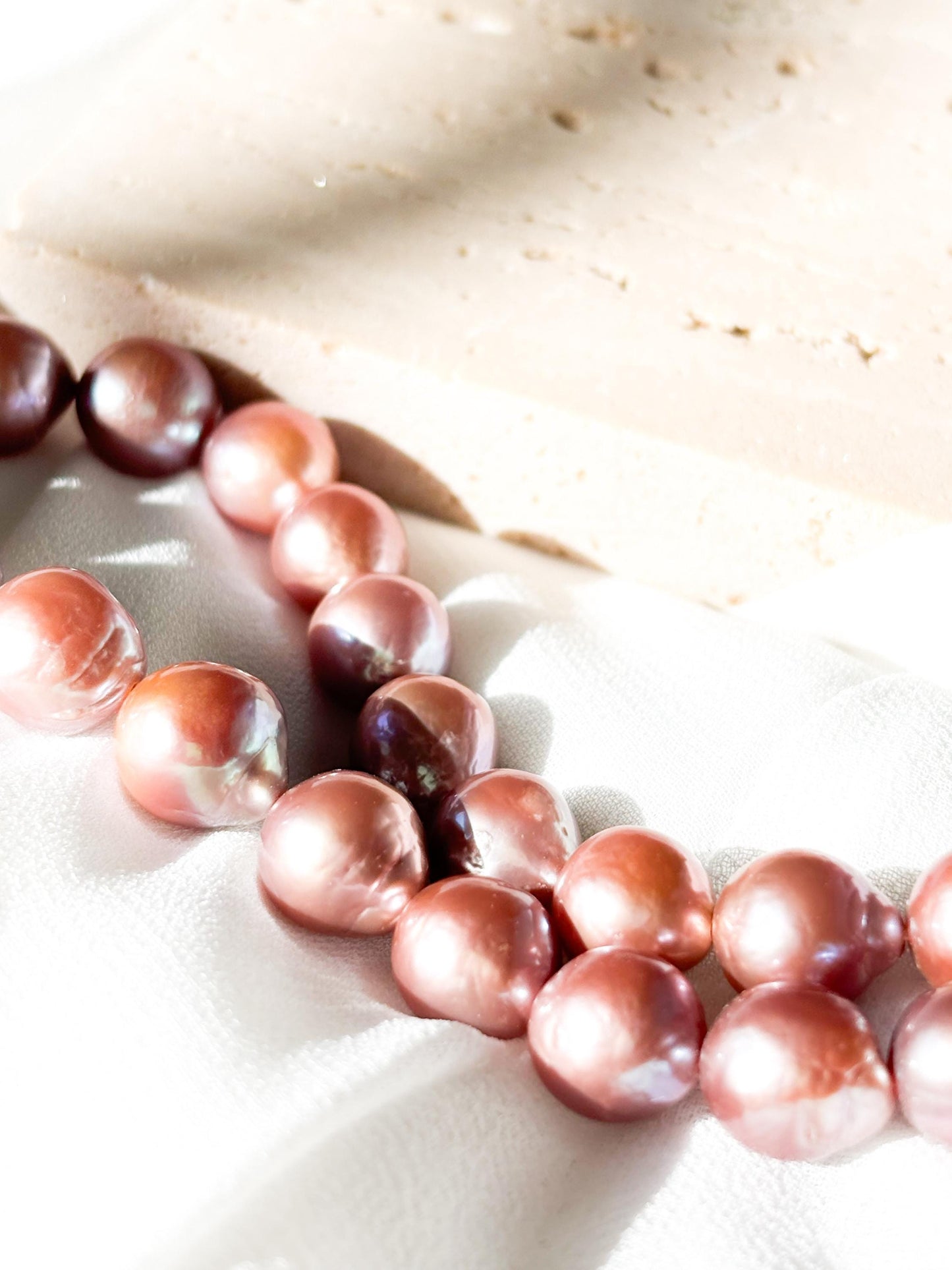 Cocoa Strawberry – Purple Sunset Edison Pearl Necklace