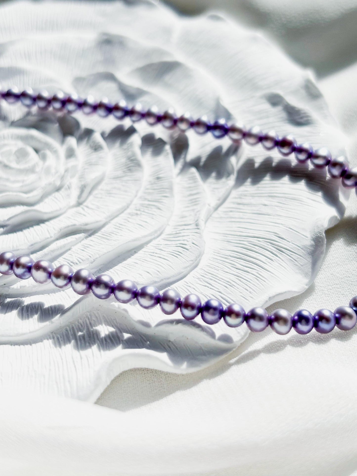 Wisteria Bloom – Indigo Haze Pearl Necklace