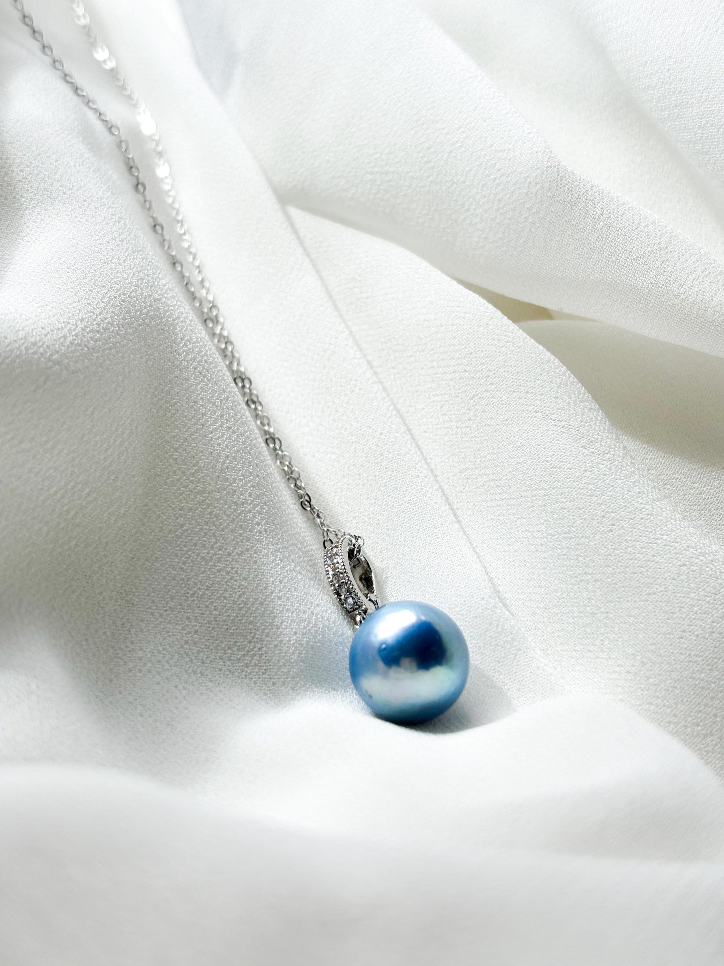 Cloud Sigh – 12mm Baby Sky Blue Pearl Pendant Necklace