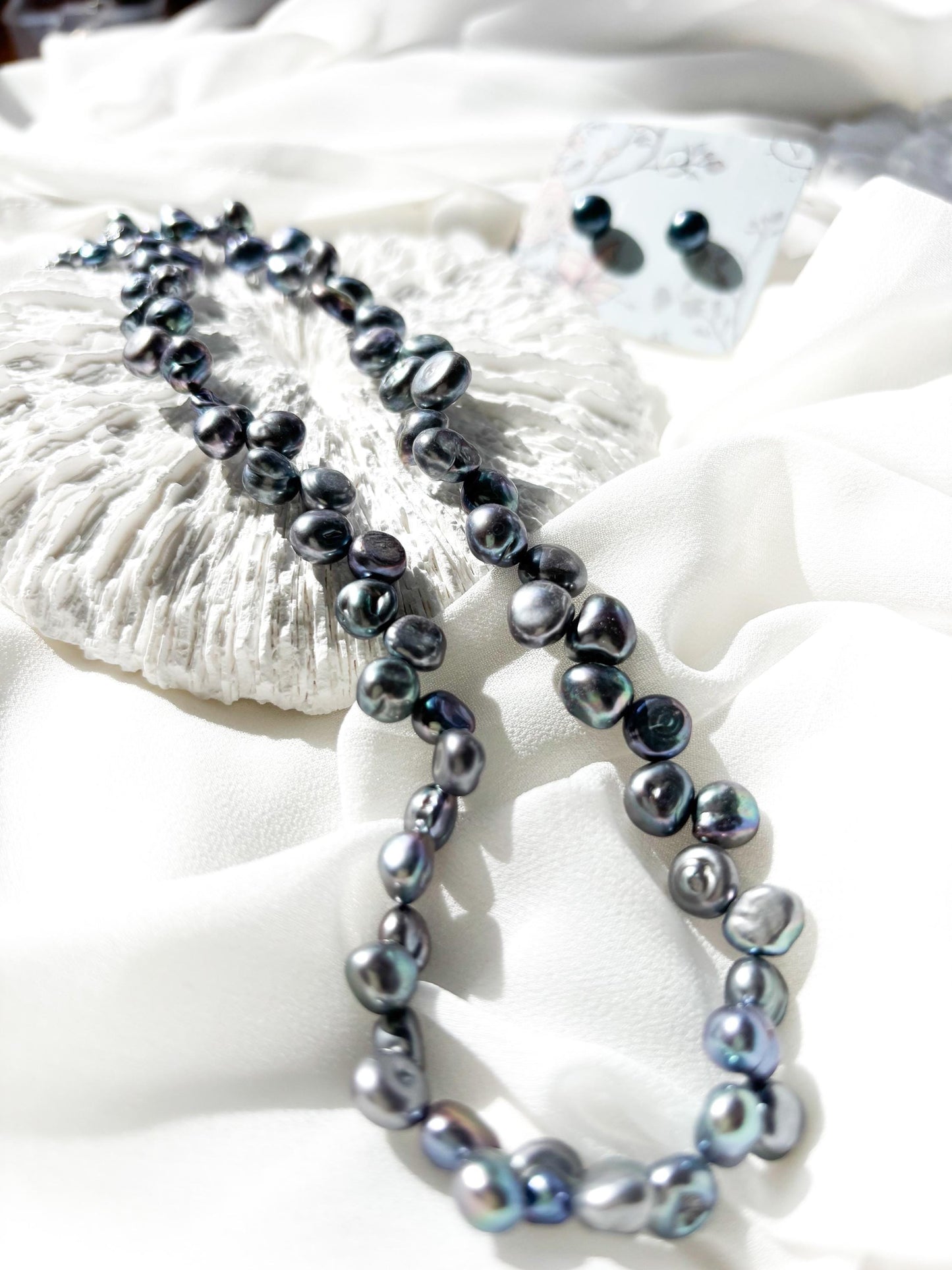 Storm Tide – Irregular Baroque Pearl Necklace