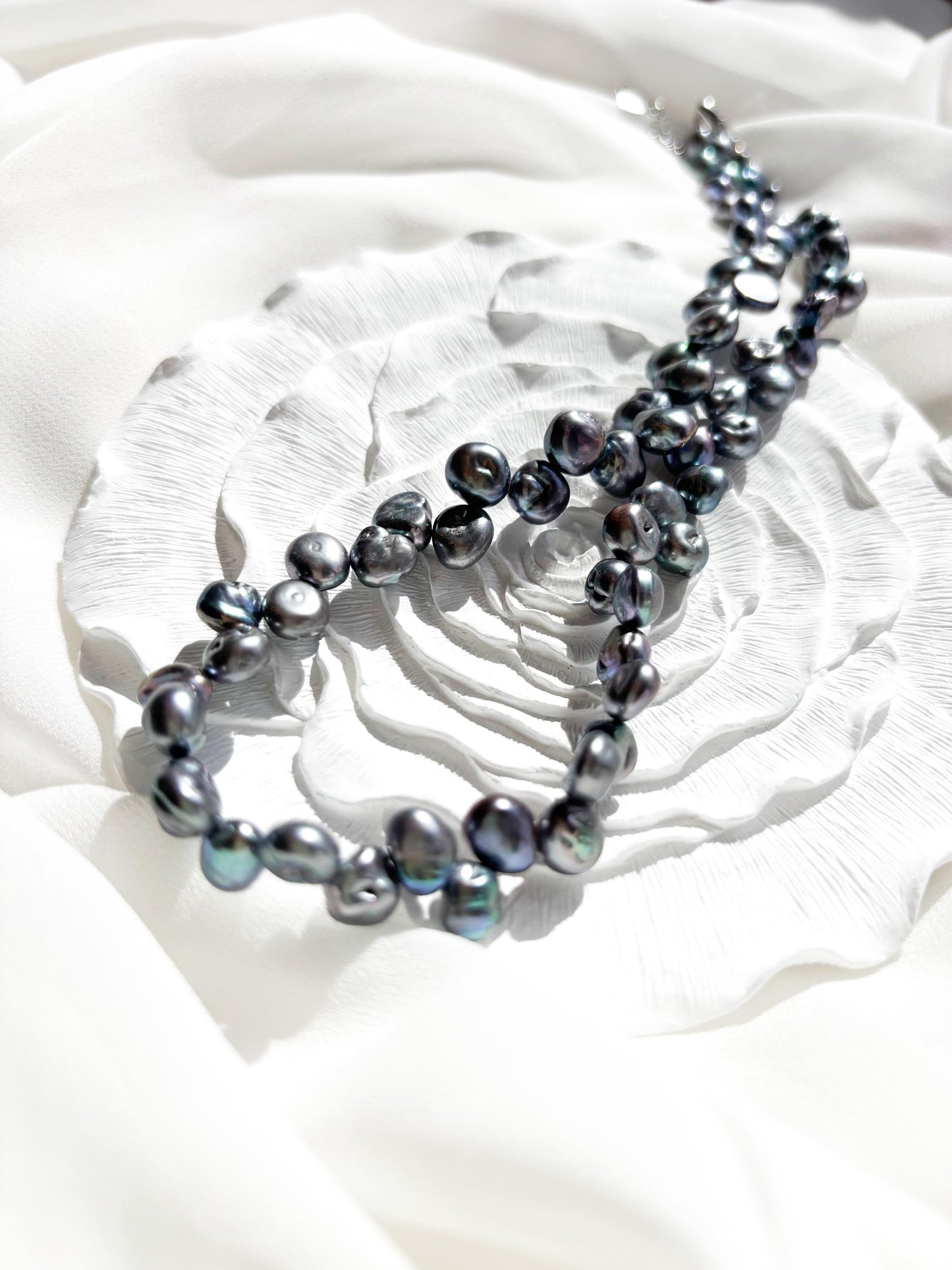 Storm Tide – Irregular Baroque Pearl Necklace