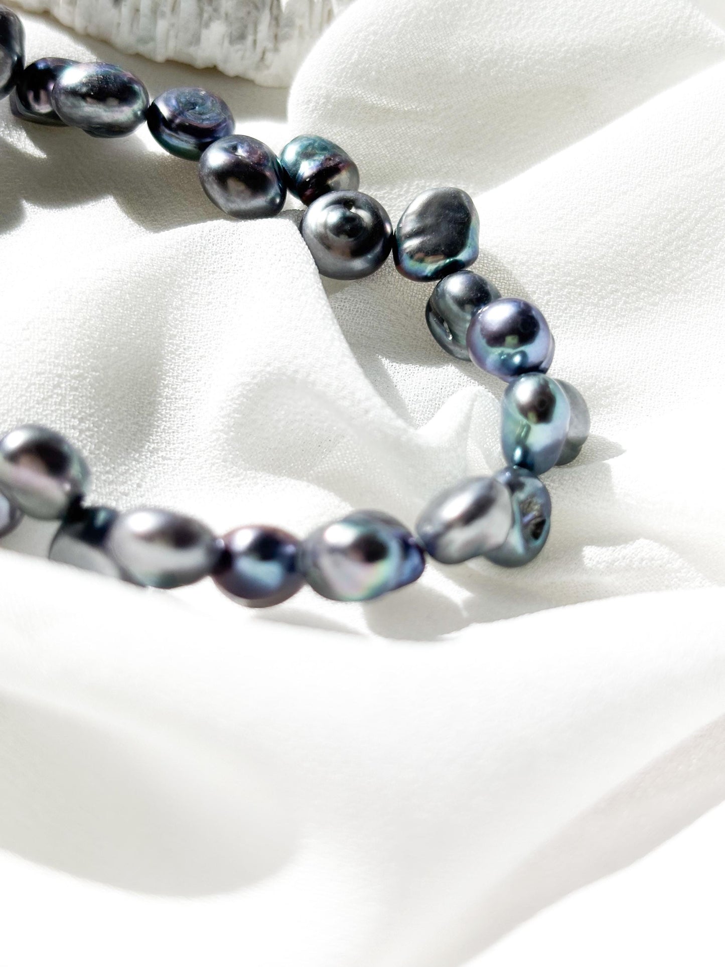 Storm Tide – Irregular Baroque Pearl Necklace
