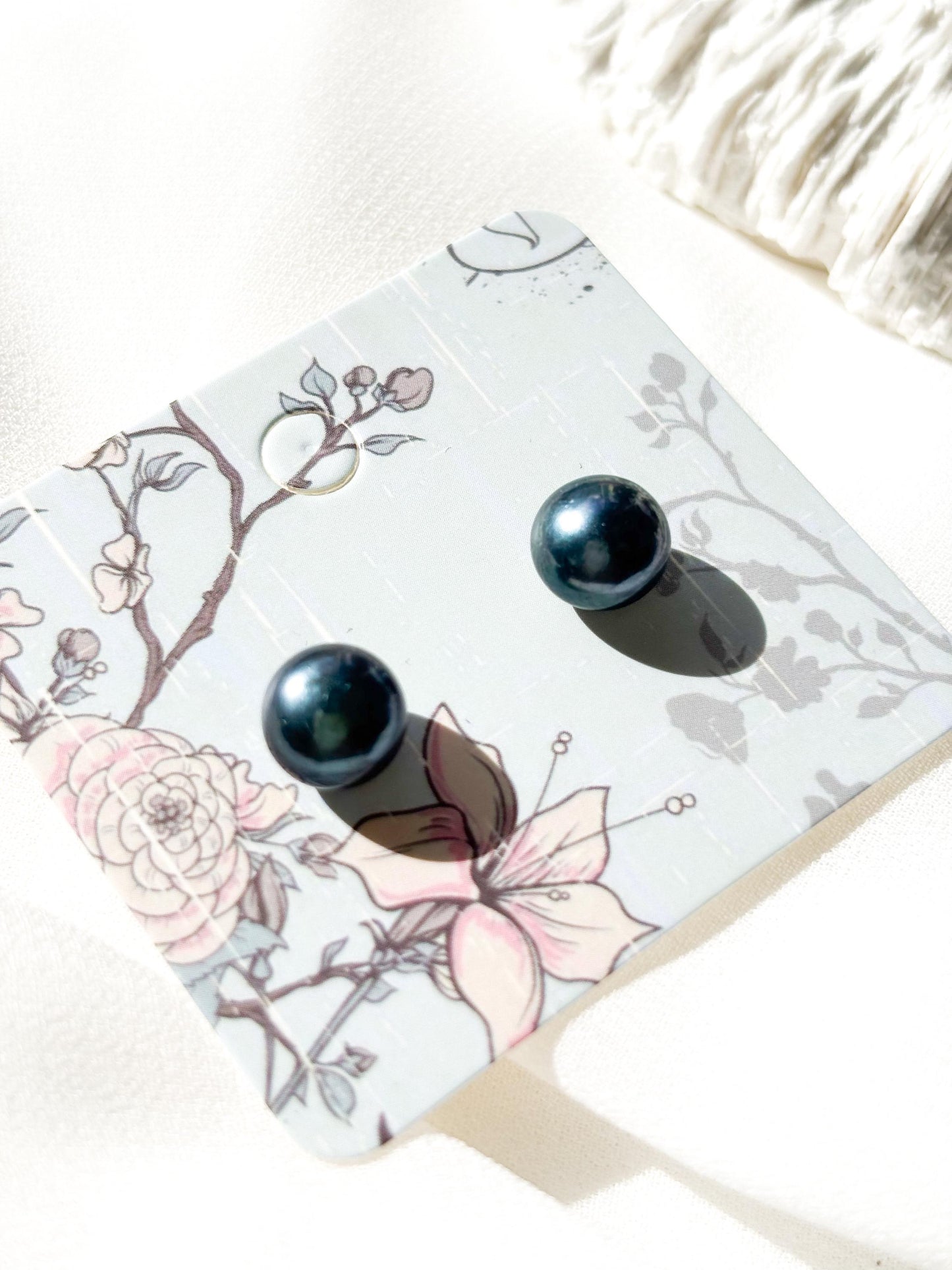 Storm Tide – Irregular Baroque Pearl Necklace