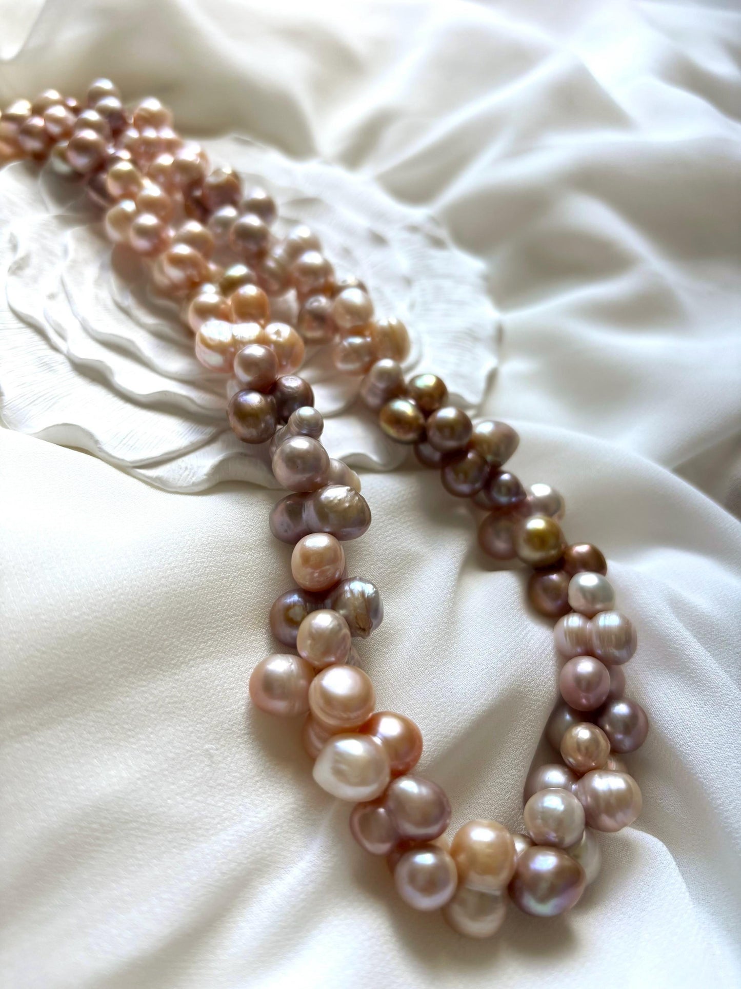 Florist style 3 color baroque natural pearls vivid necklace (AA luster)