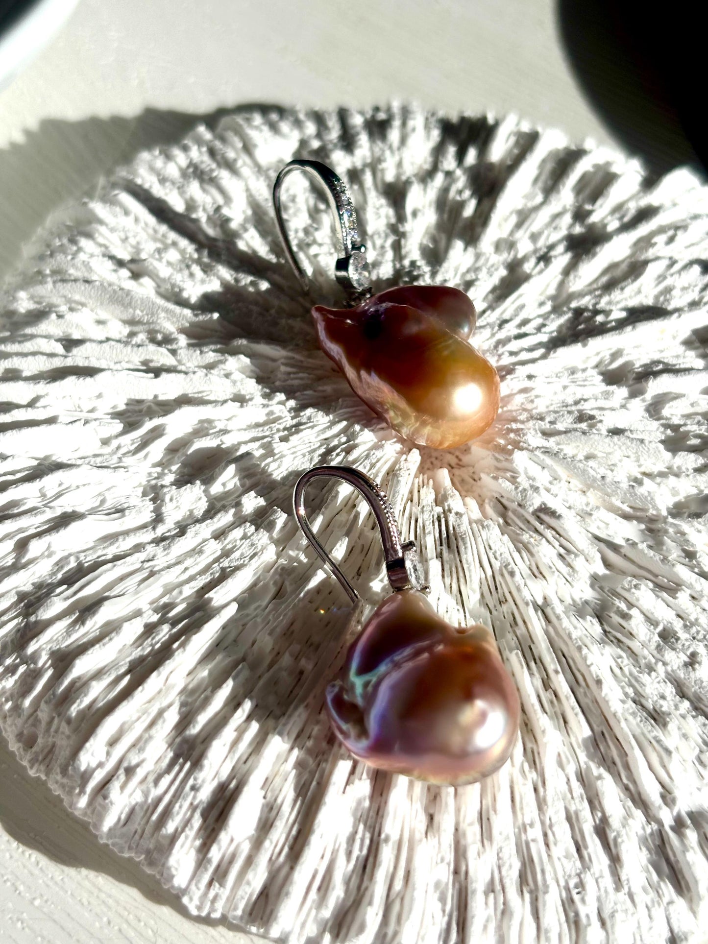 Ember Tide – Sunset Baroque Pearl Earrings