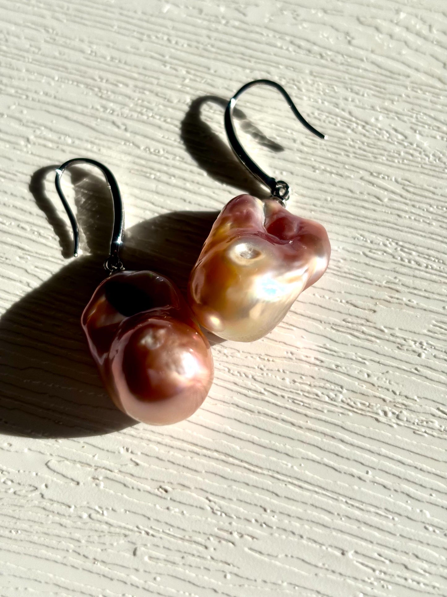 Tidal Bloom – Fishtail Baroque Pearl Earrings