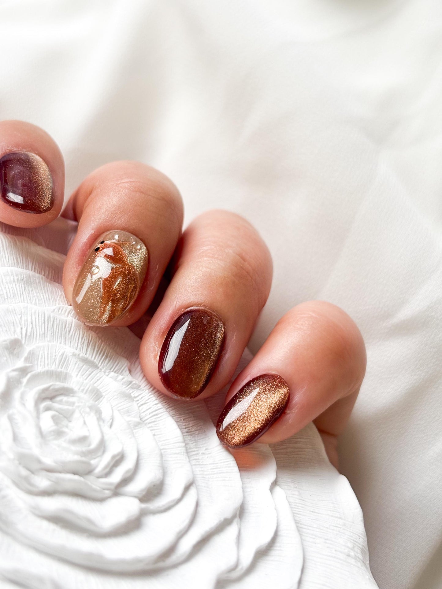 Golden Pond – Glitter Gold & Brown Press-On Nails with Gold Fish Accents | Reusable Nail Set