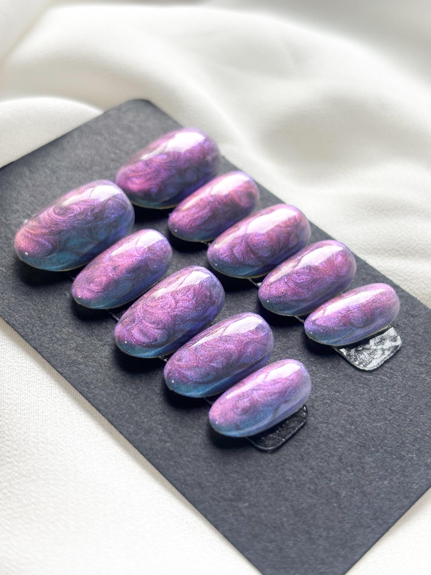 Whirlpool – Swirl Press-On Nails in Ocean Green, Blue & Purple | Color-Shifting Marble Nails Mystical Reusable Nail Set
