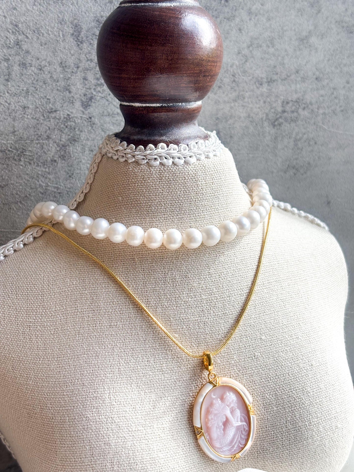 Snow White’s Dream – Princess Pearl Necklace