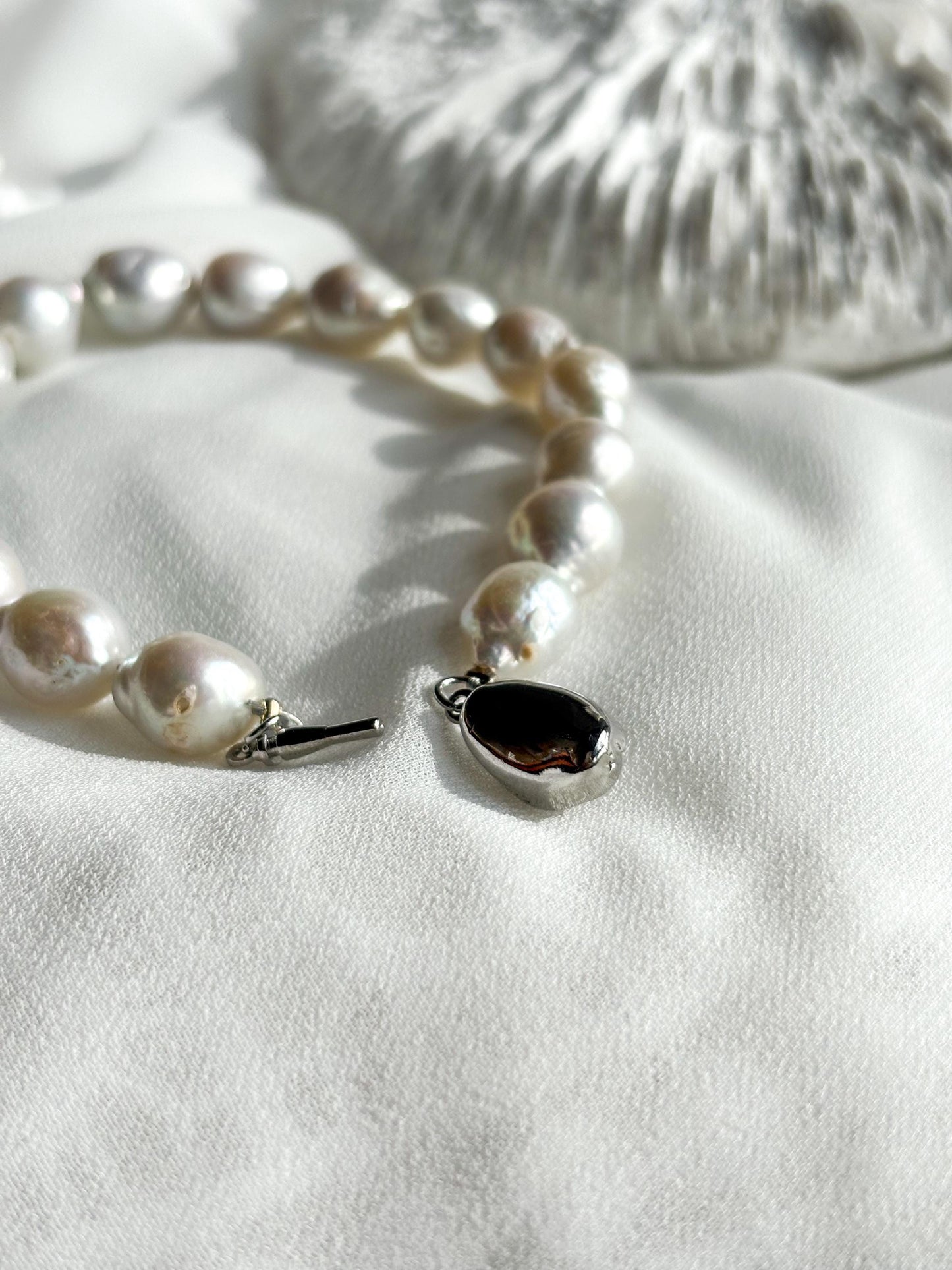 Pearl Whispers – White Baroque Pearl Bracelet