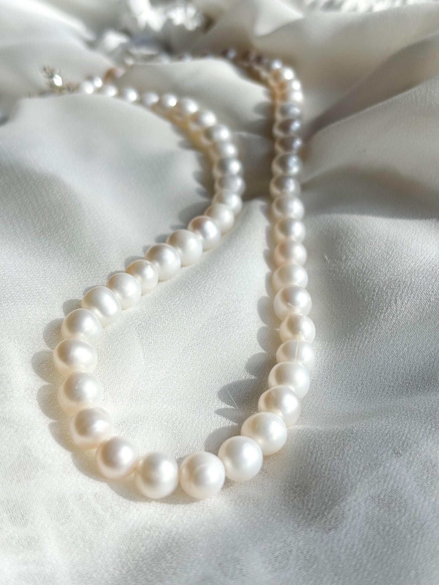 Snow White’s Dream – Princess Pearl Necklace
