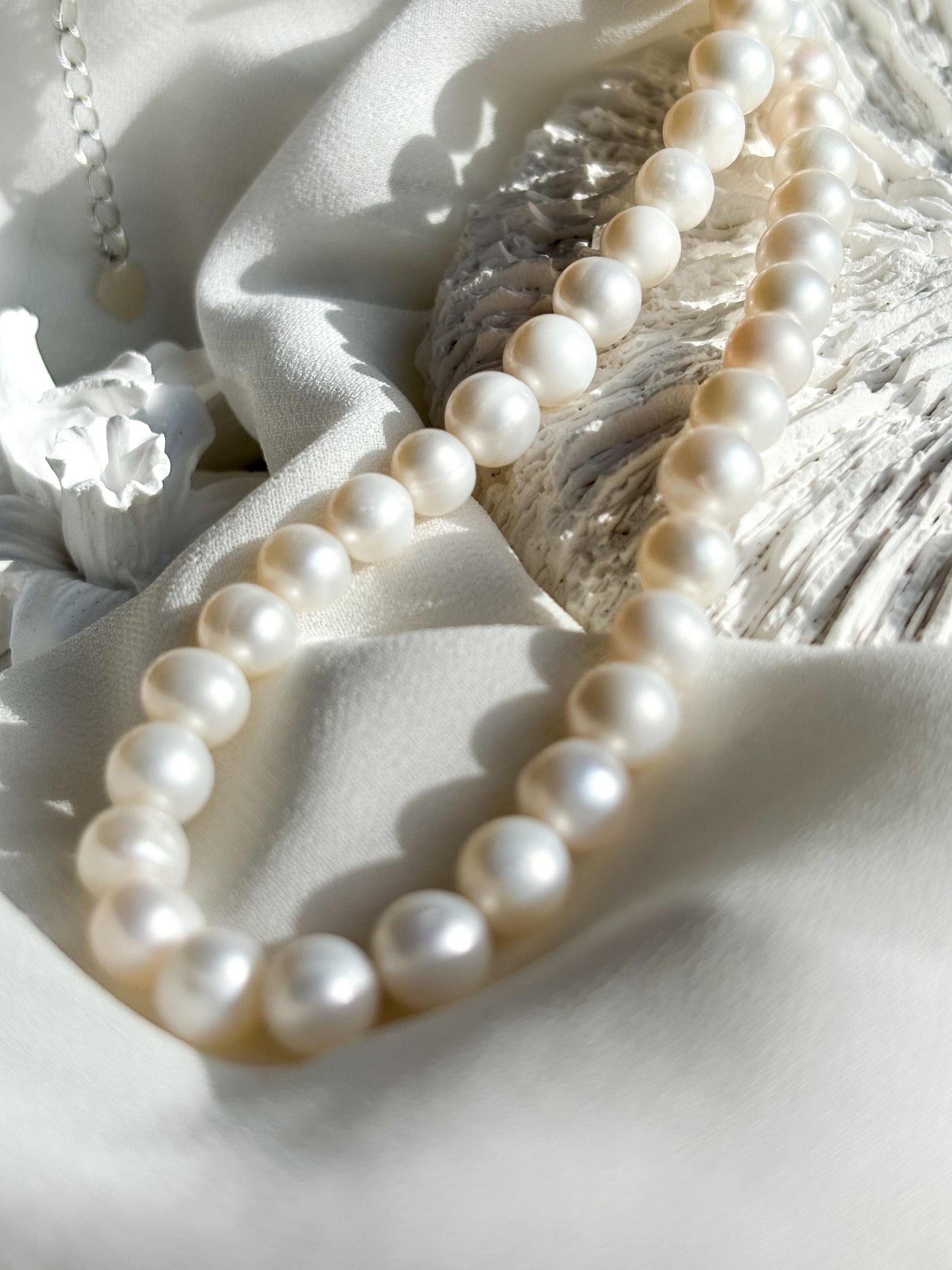 Snow White’s Dream – Princess Pearl Necklace