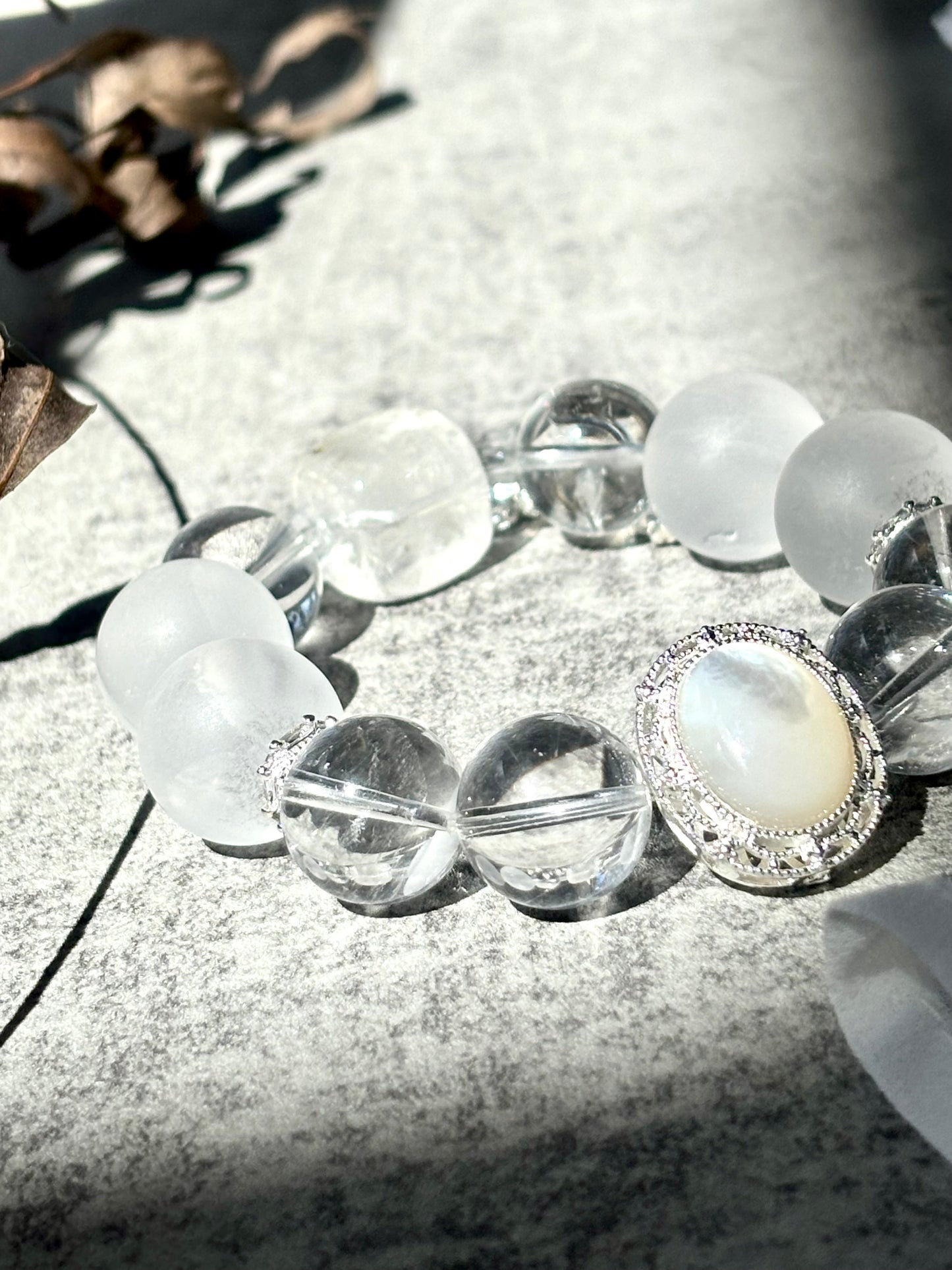Moon Whisper – Clear Quartz x Mother of Pearl Bracelet