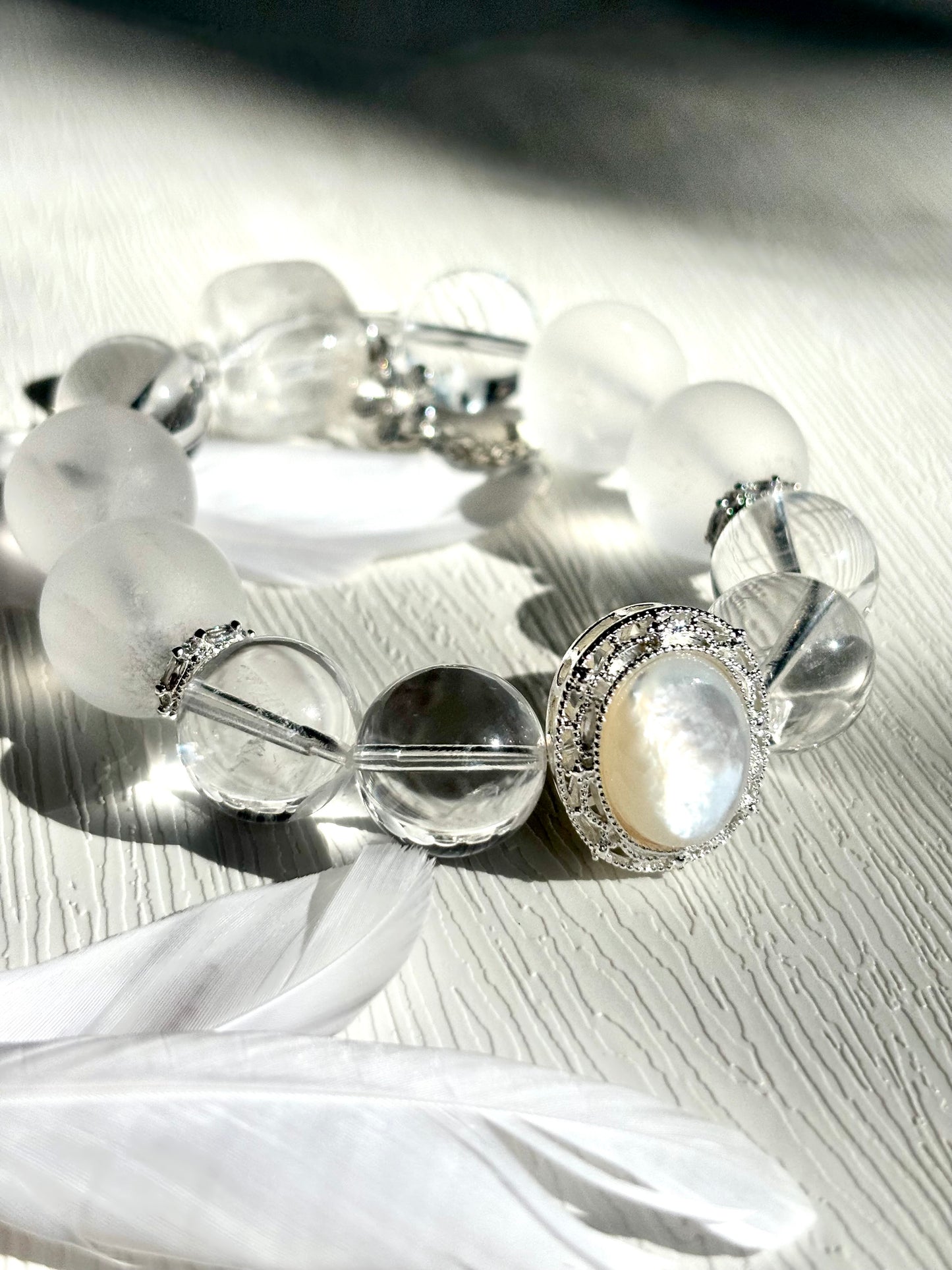Moon Whisper – Clear Quartz x Mother of Pearl Bracelet