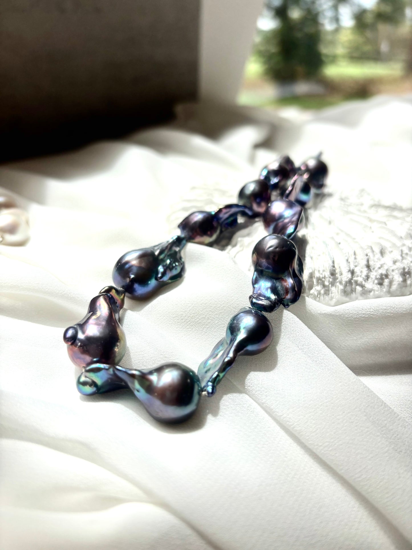 Deep Sea Whisper – Black Baroque Pearl Necklace