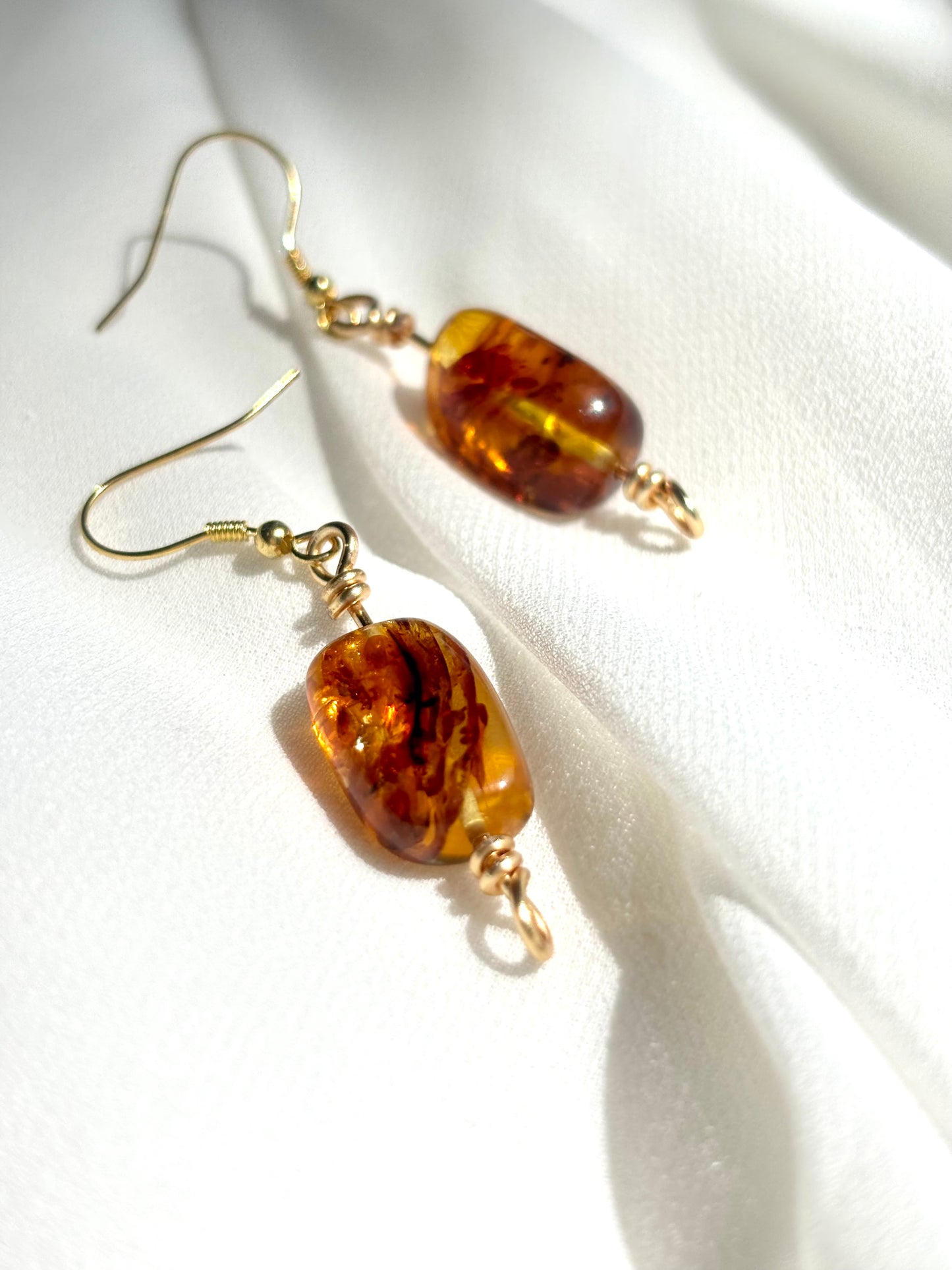 Elegant Chunky Natural Amber Dangling Gold-Plated 925 Sterling Silver Wire Earrings