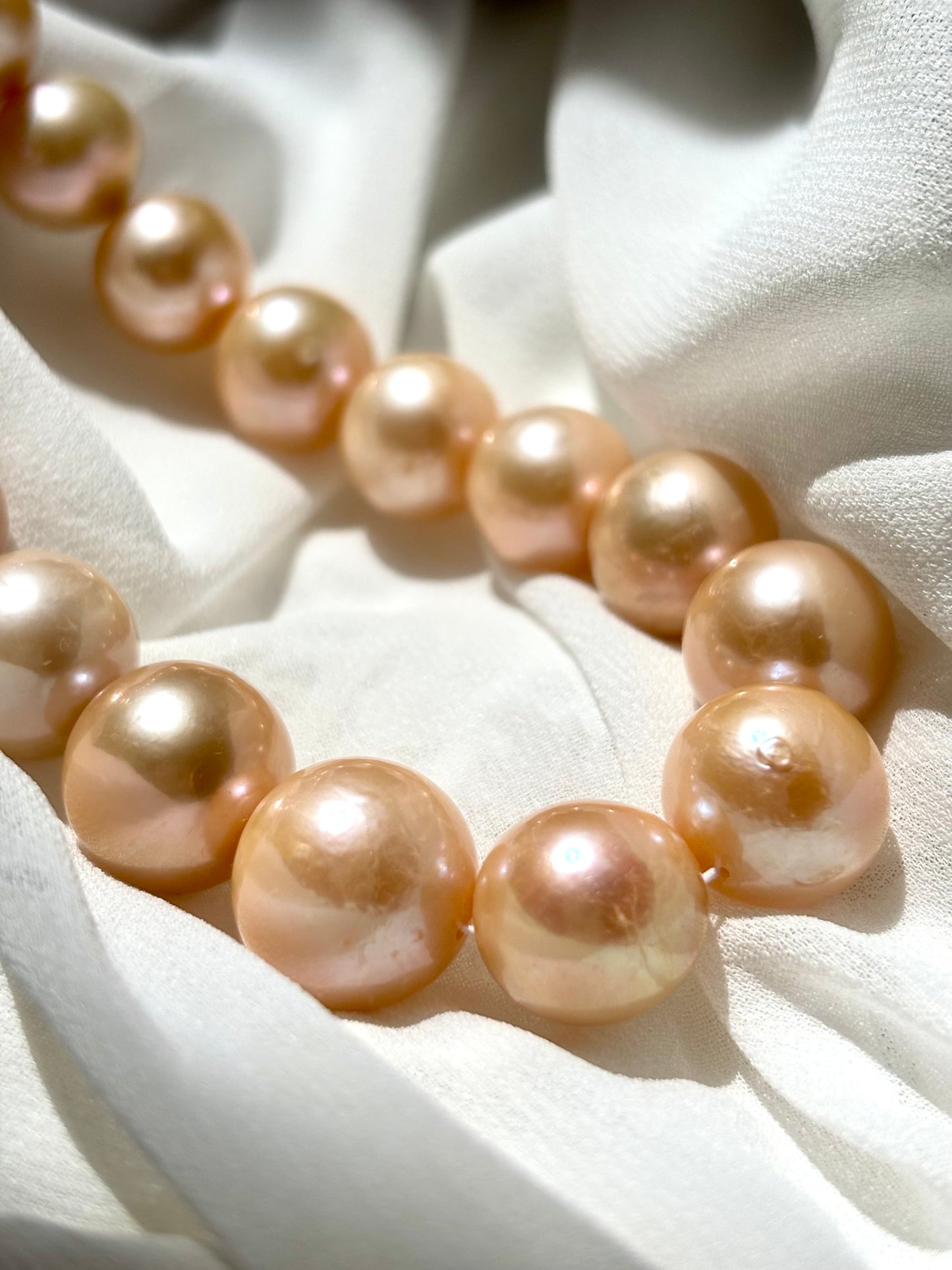 Orange Jasmine Bloom – Warm Peach Glow Pearl Necklace