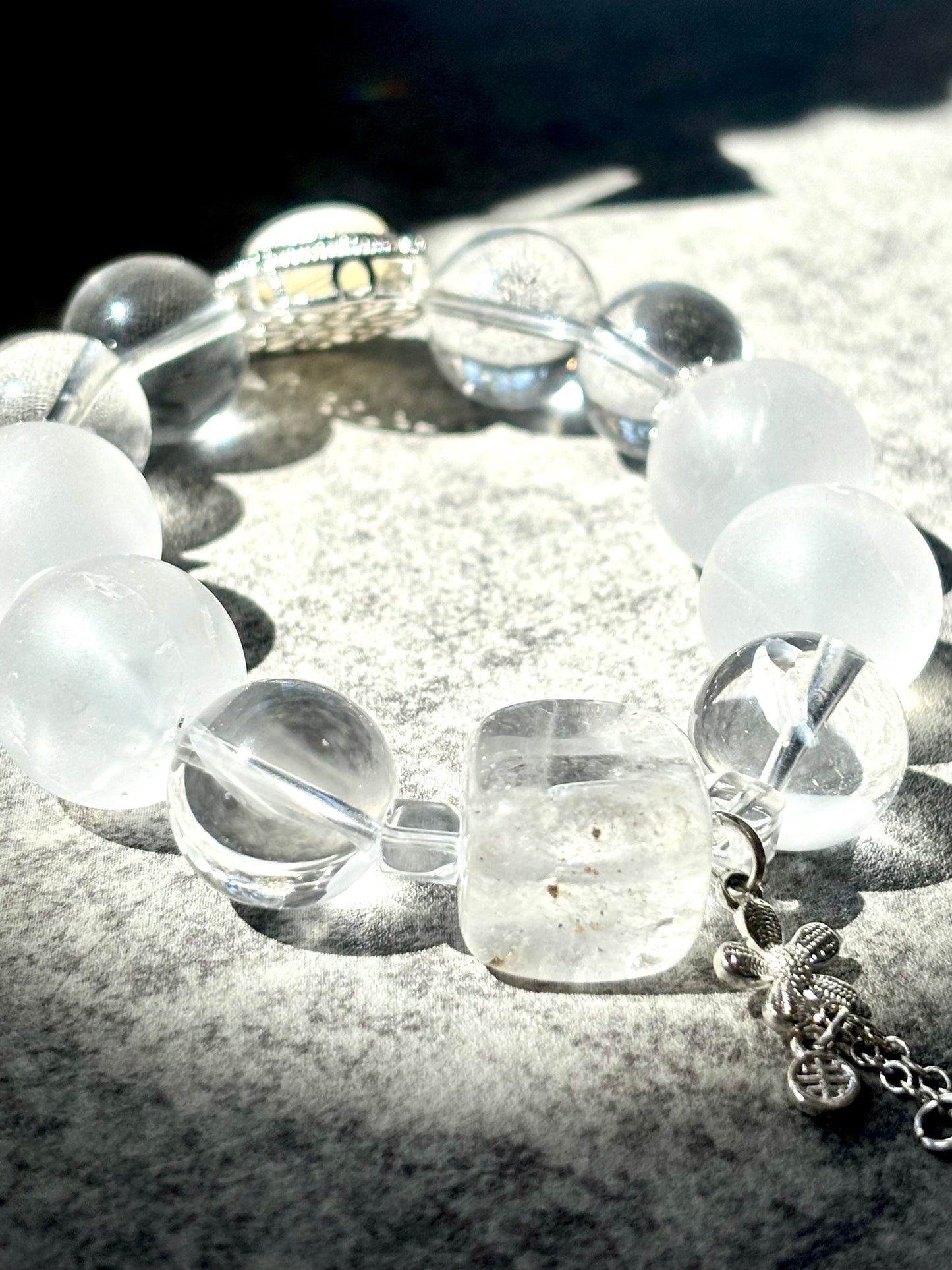 Moon Whisper – Clear Quartz x Mother of Pearl Bracelet