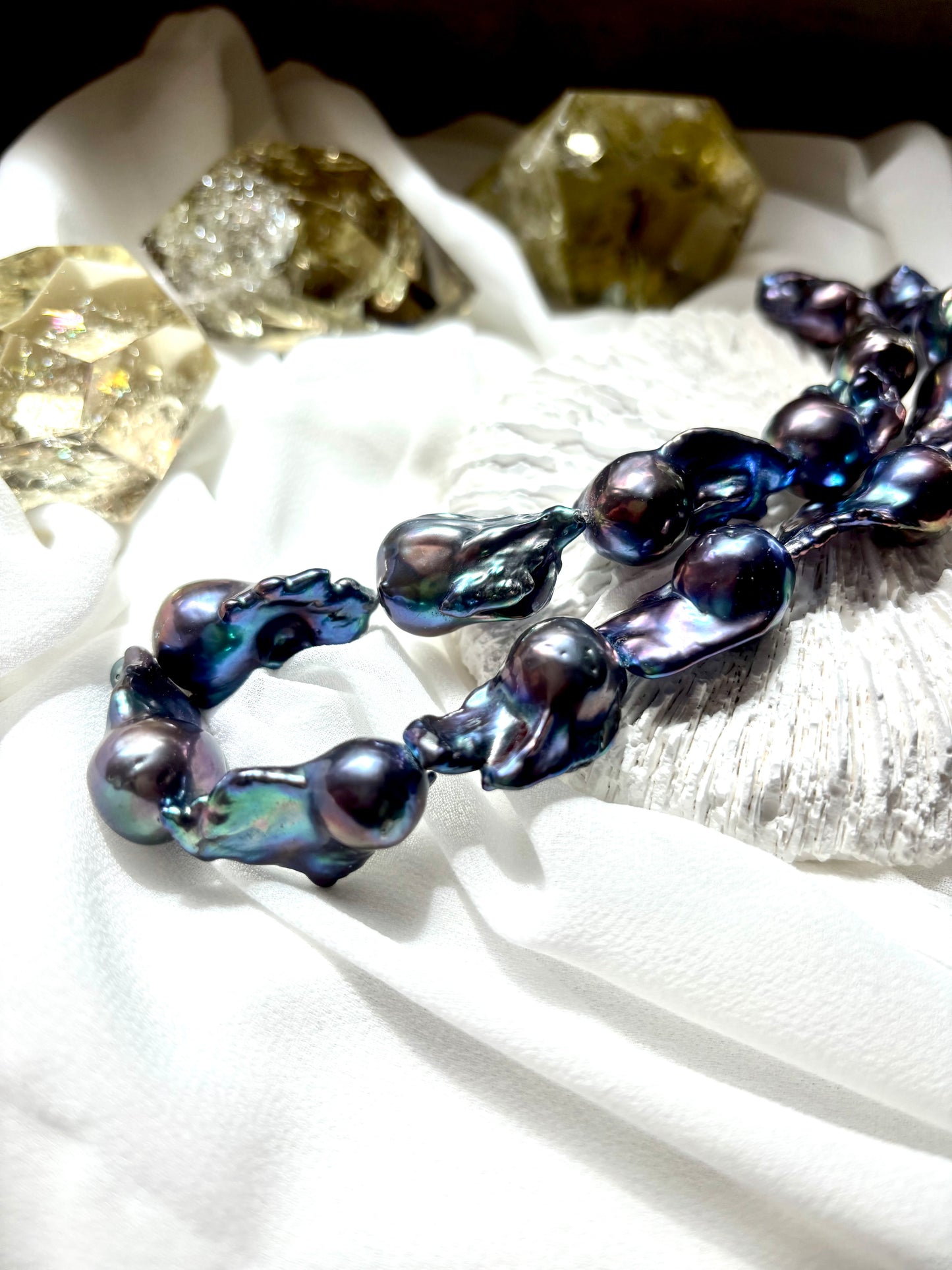 Deep Sea Whisper – Black Baroque Pearl Necklace