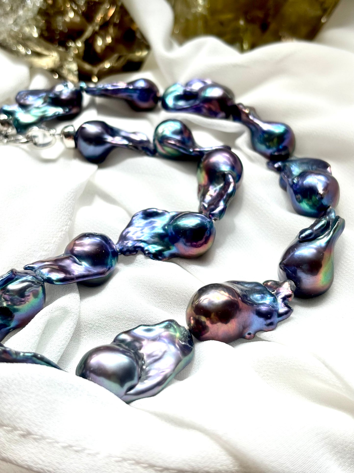 Deep Sea Whisper – Black Baroque Pearl Necklace