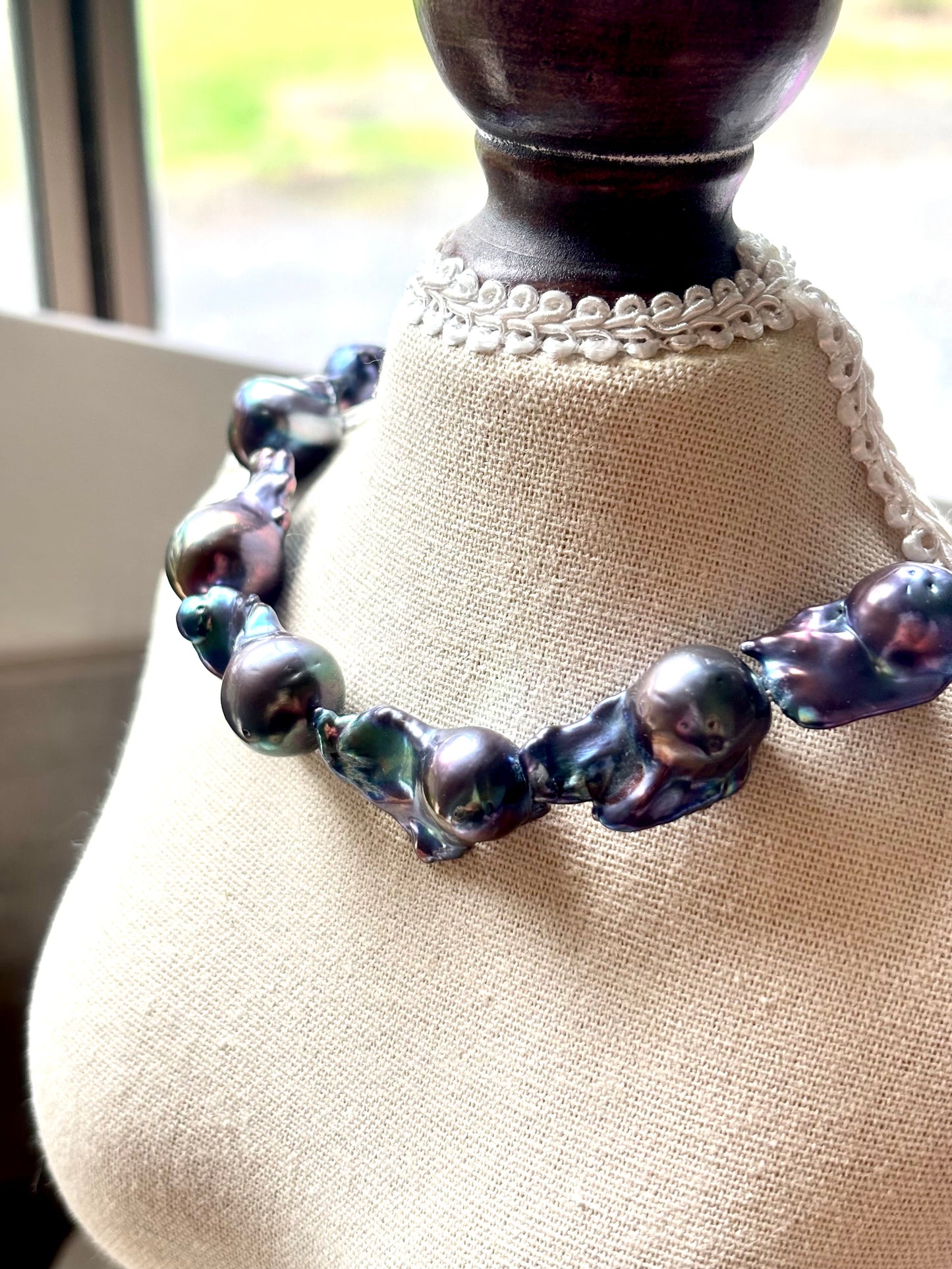 Deep Sea Whisper – Black Baroque Pearl Necklace