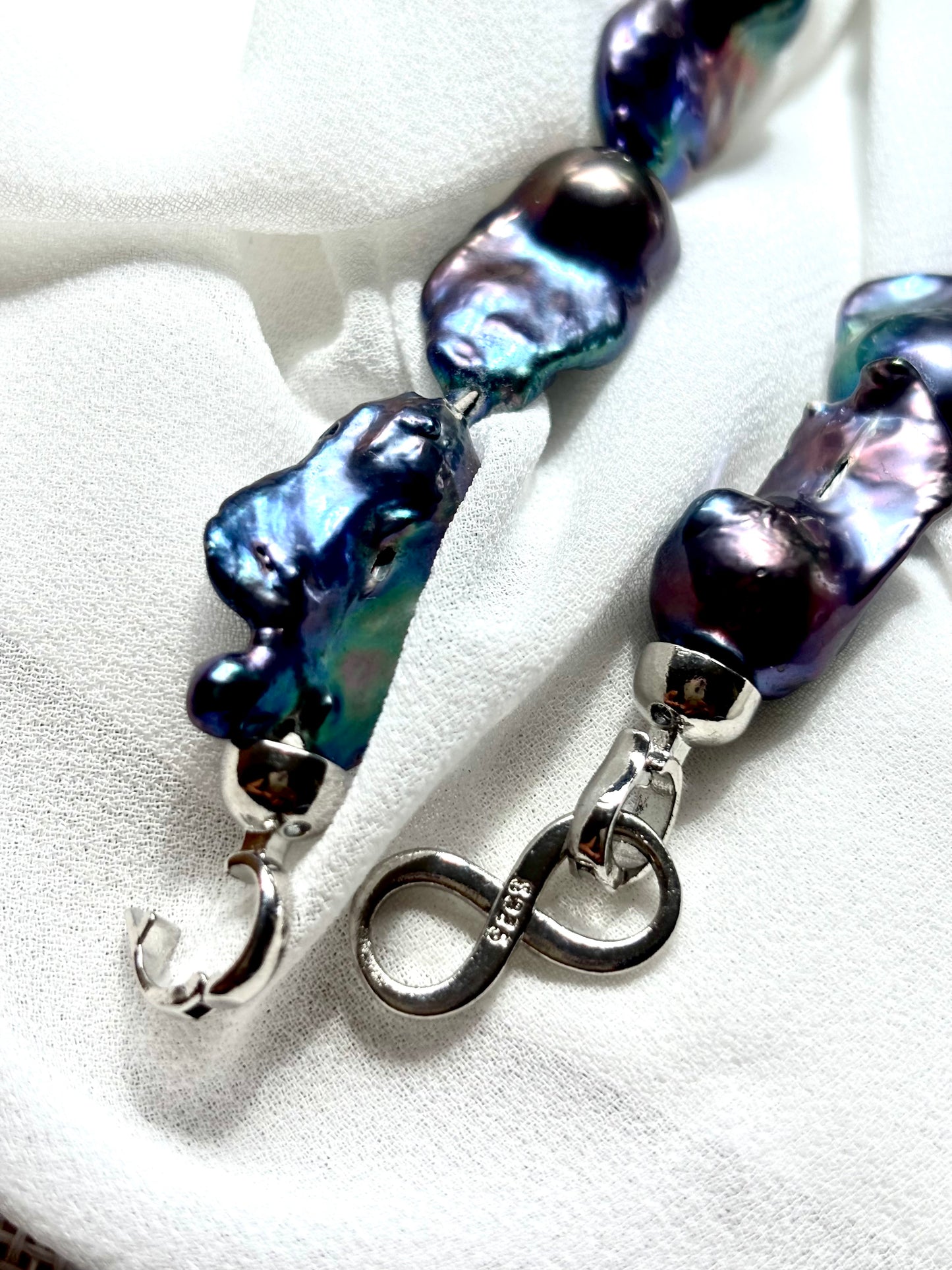 Deep Sea Whisper – Black Baroque Pearl Necklace