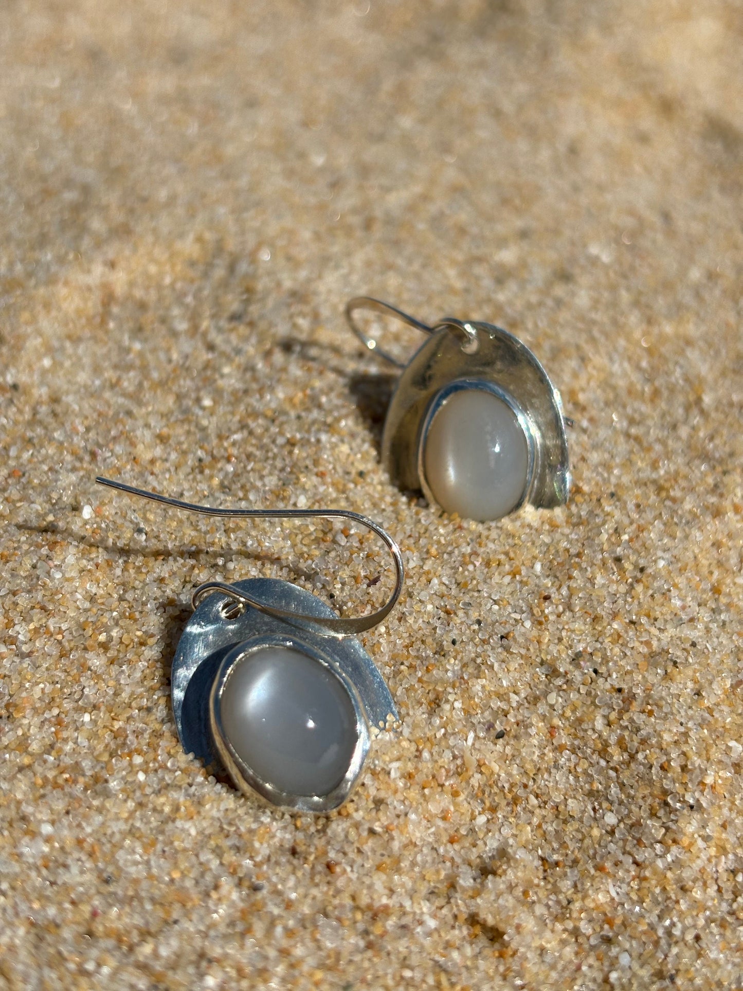Gorgeous two colors natural moonstone sterling silver earrings