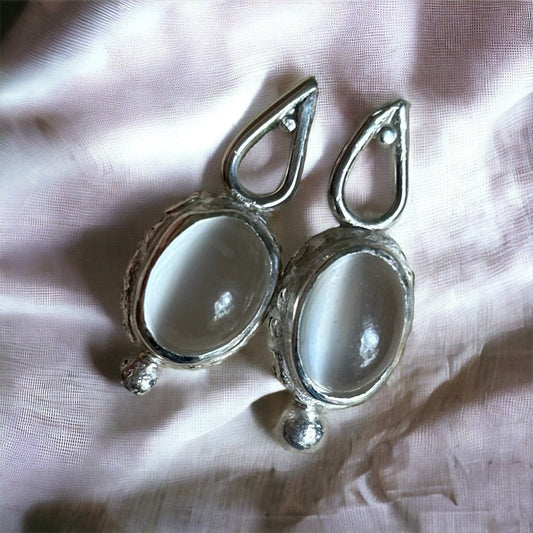 Natural crystal clear white moonstone elegant 925 sterling silver stud