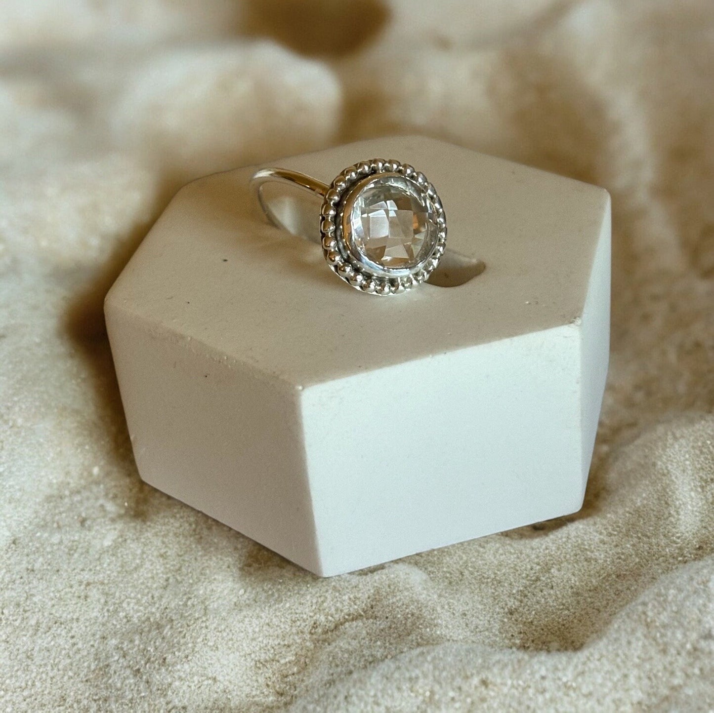 Elegant clear quartz rose cut art ring 925 sterling silver