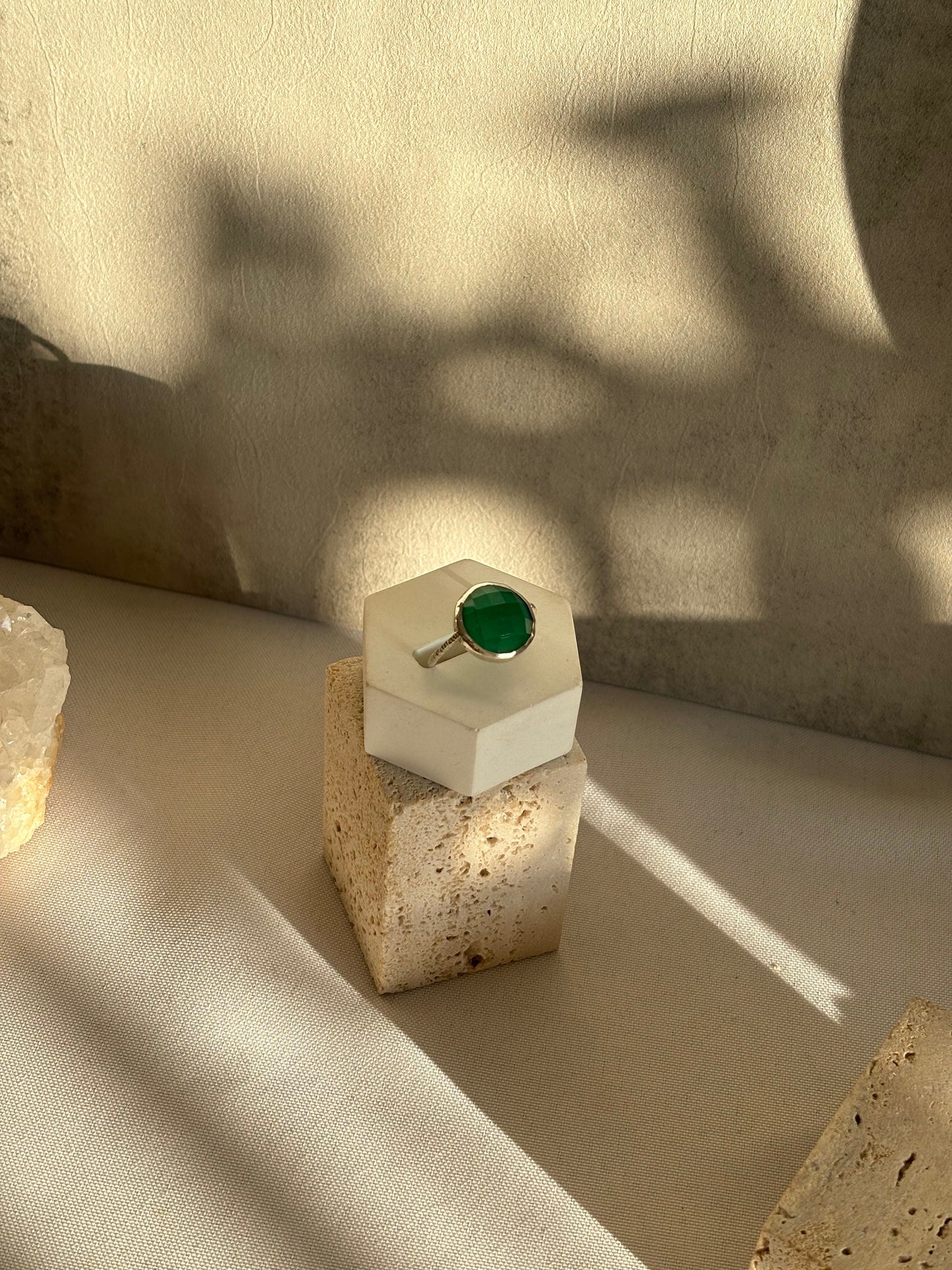 Vintage green onyx round statement 925 sterling silver ring