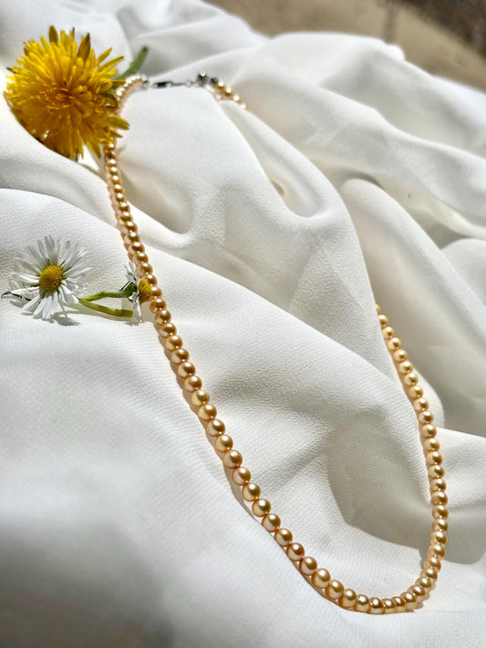 Golden Bloom: Spirit of Dandelions and Daisies Freshwater Pearl 925 Necklace (AAA Luster)